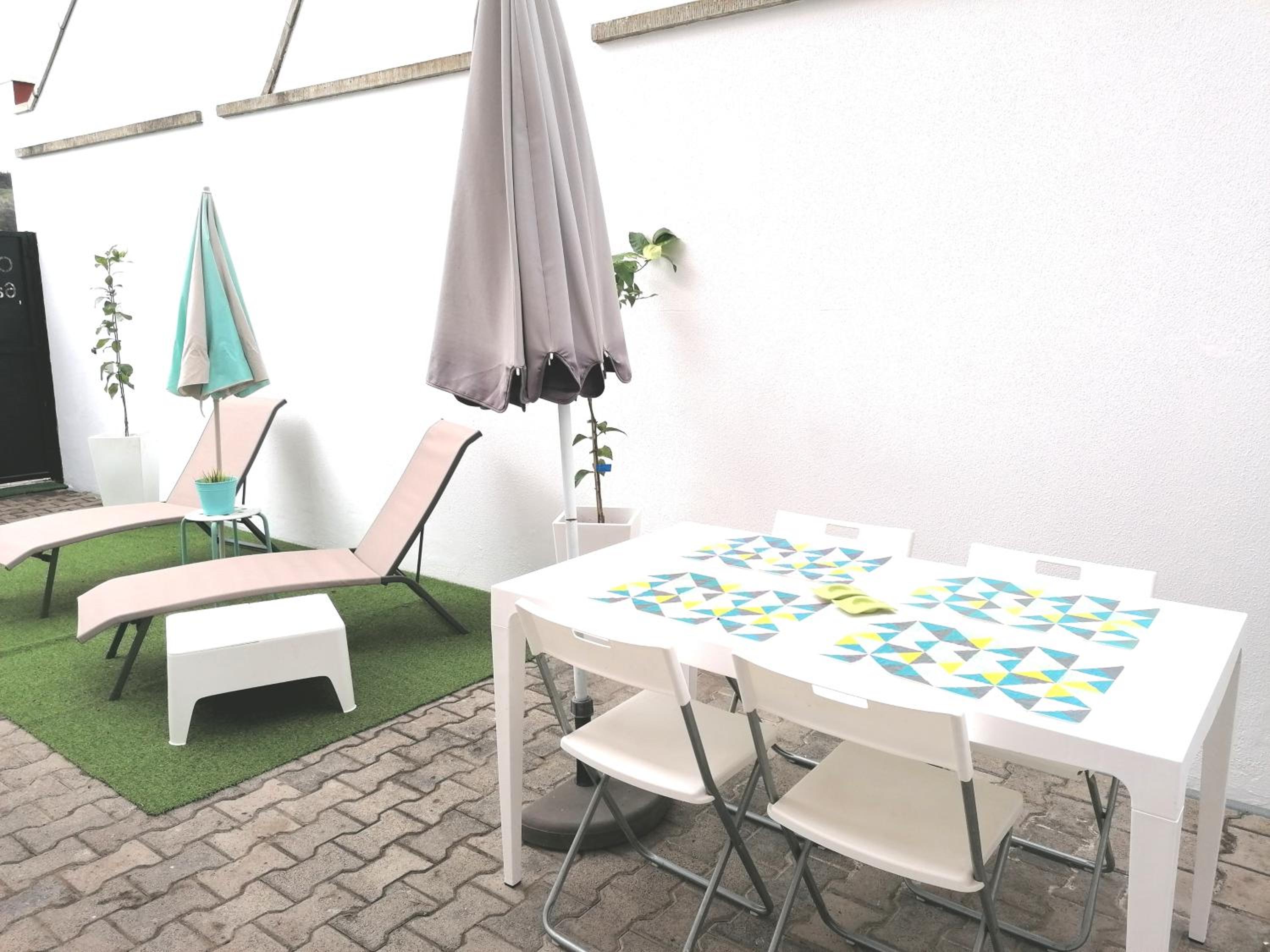 Studio Apartment - Photo 23