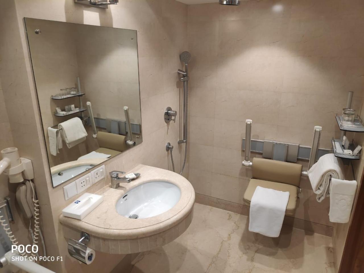 Premium Room - Photo 4