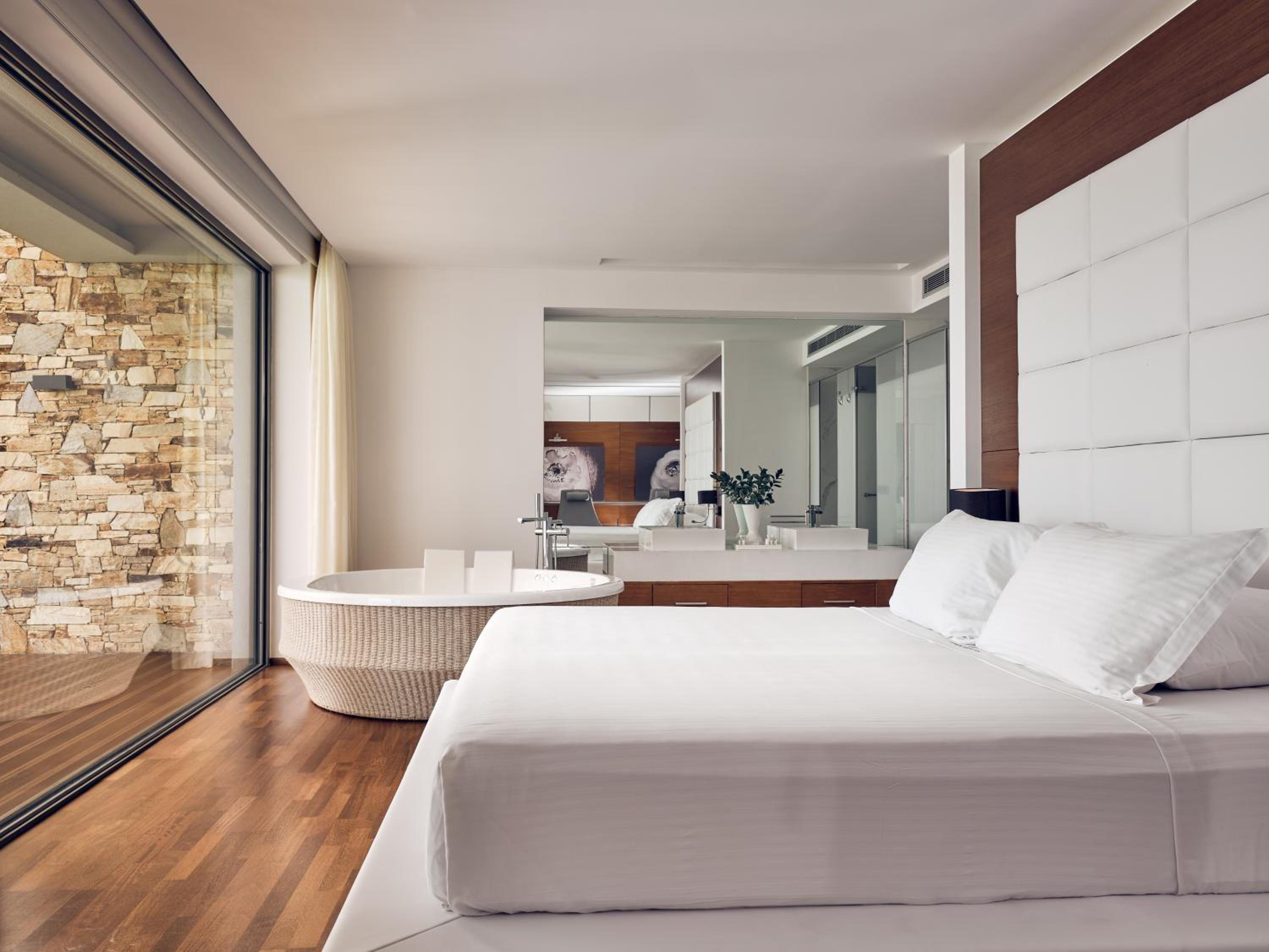 The Royal Grand Suite Sea View with private pool