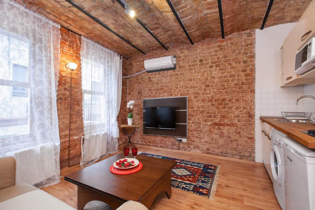 One-Bedroom Apartment (3 Adults) photo 3