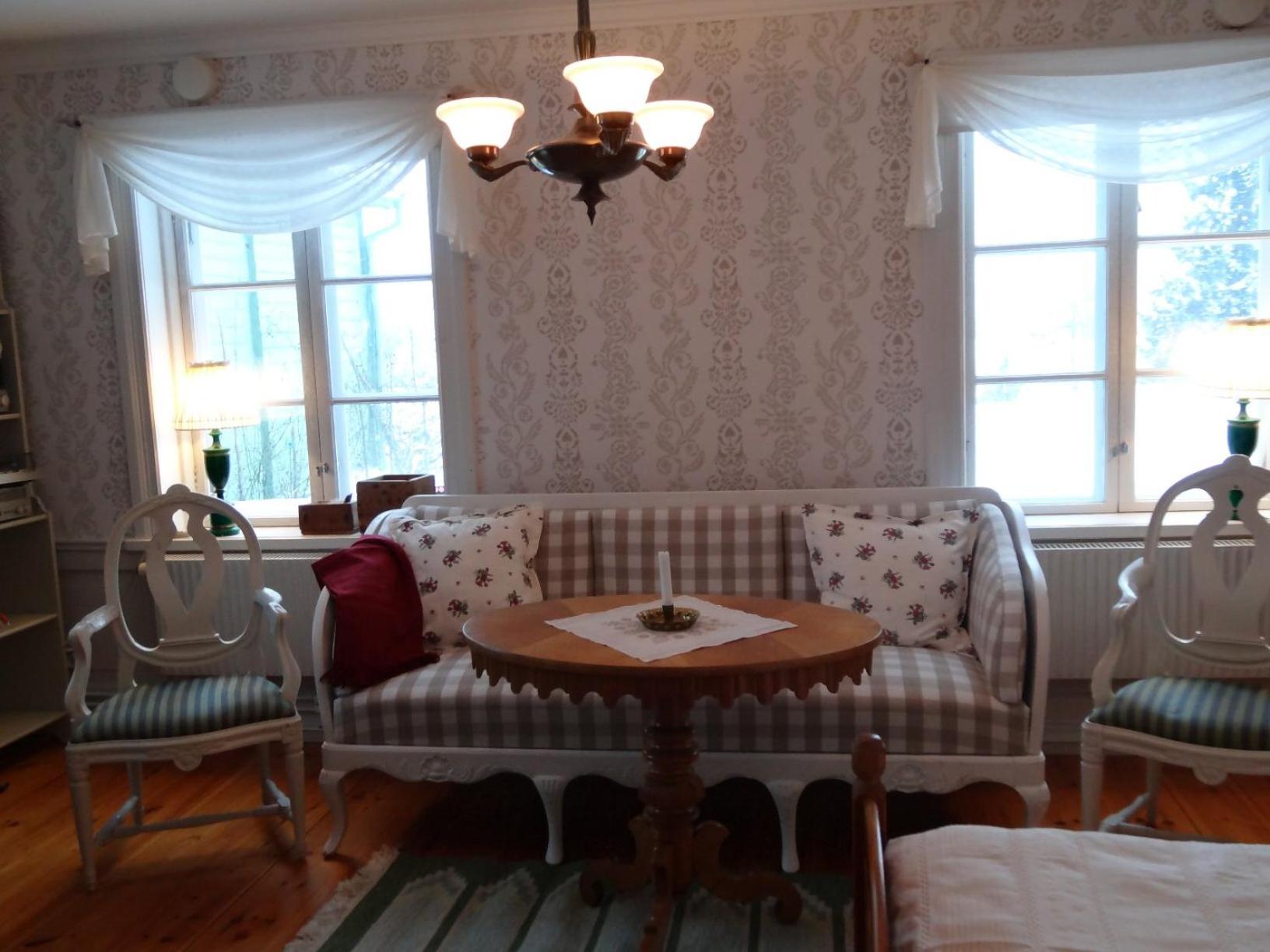 Two-Bedroom Apartment - Photo 21