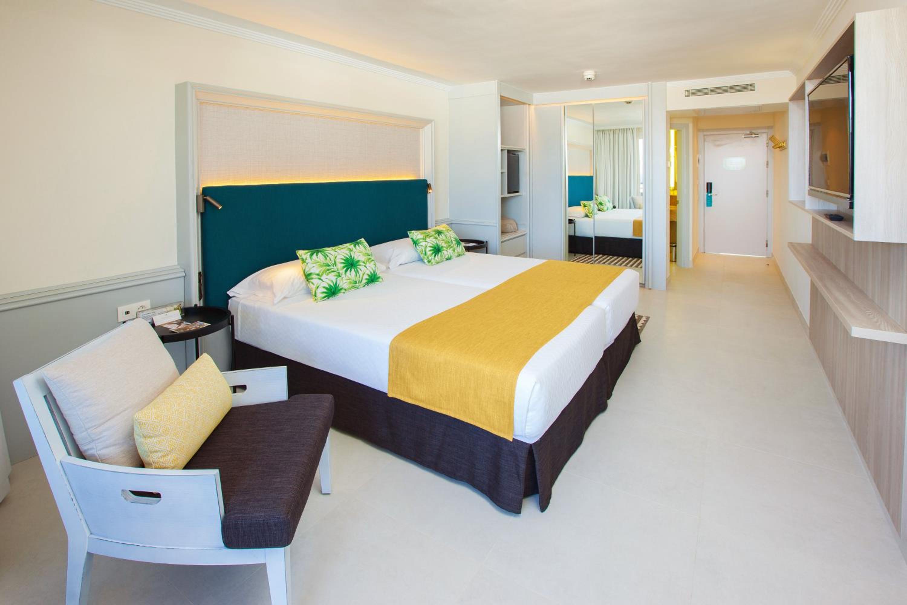 Standard Double Room with View