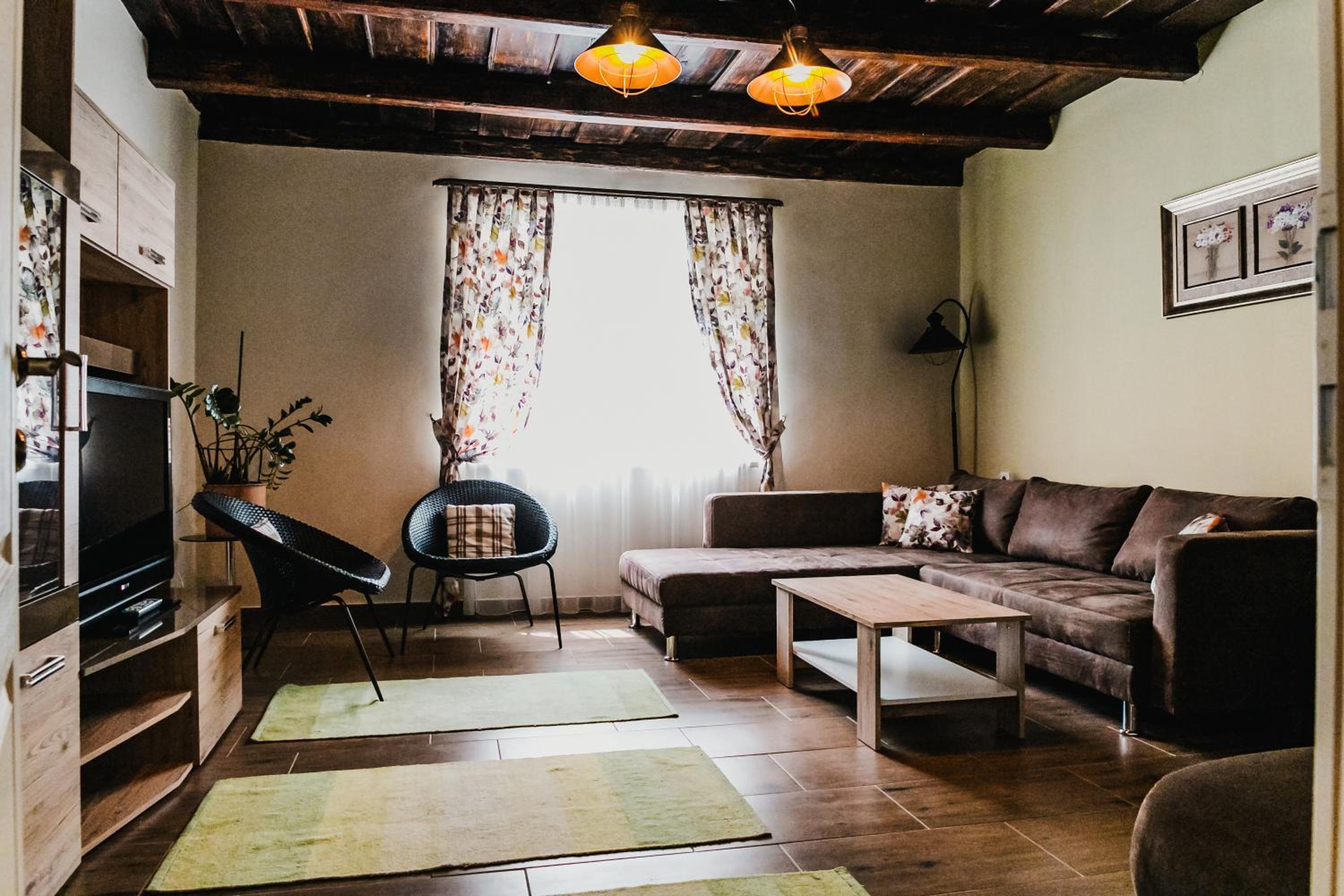 Apartment - Photo 10