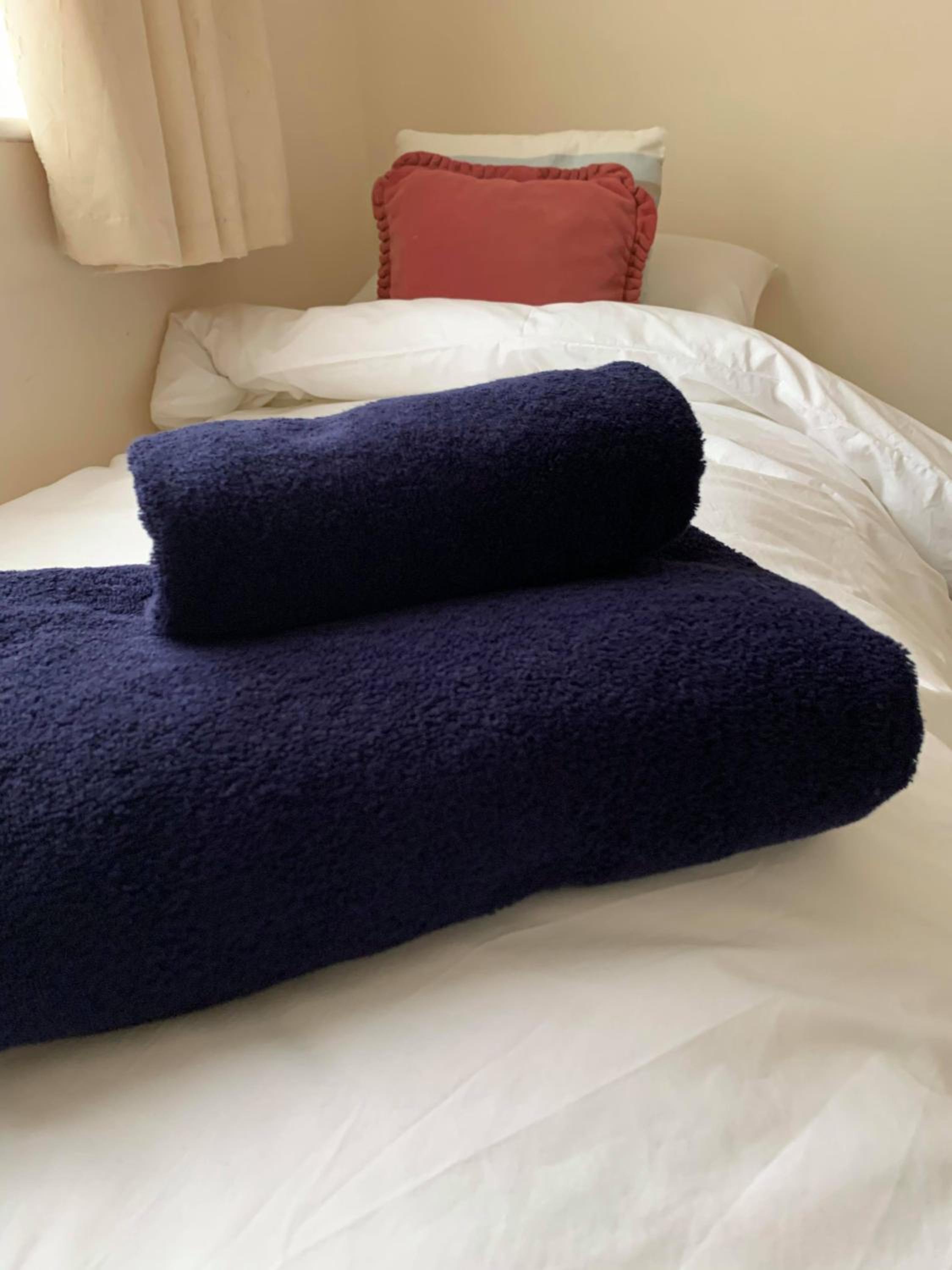 Single Room with Shared Bathroom
