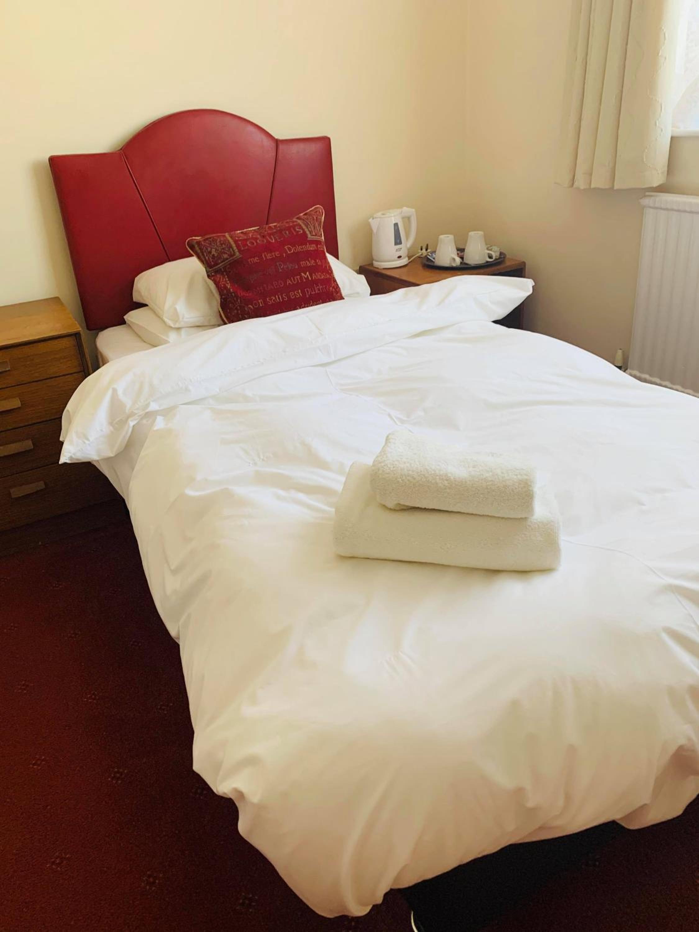 Twin Room with Shared Bathroom