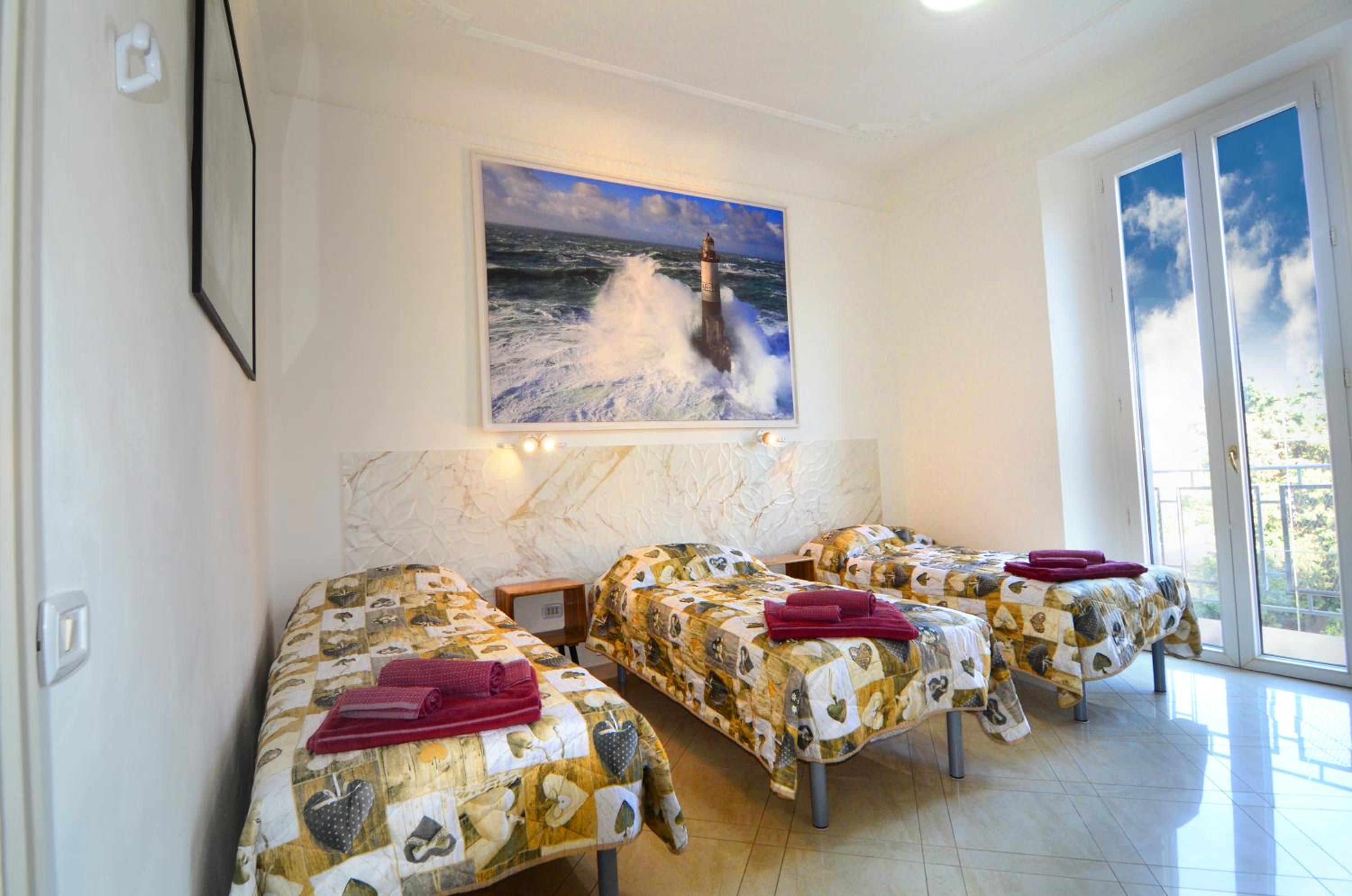 Triple Room with Private Bathroom