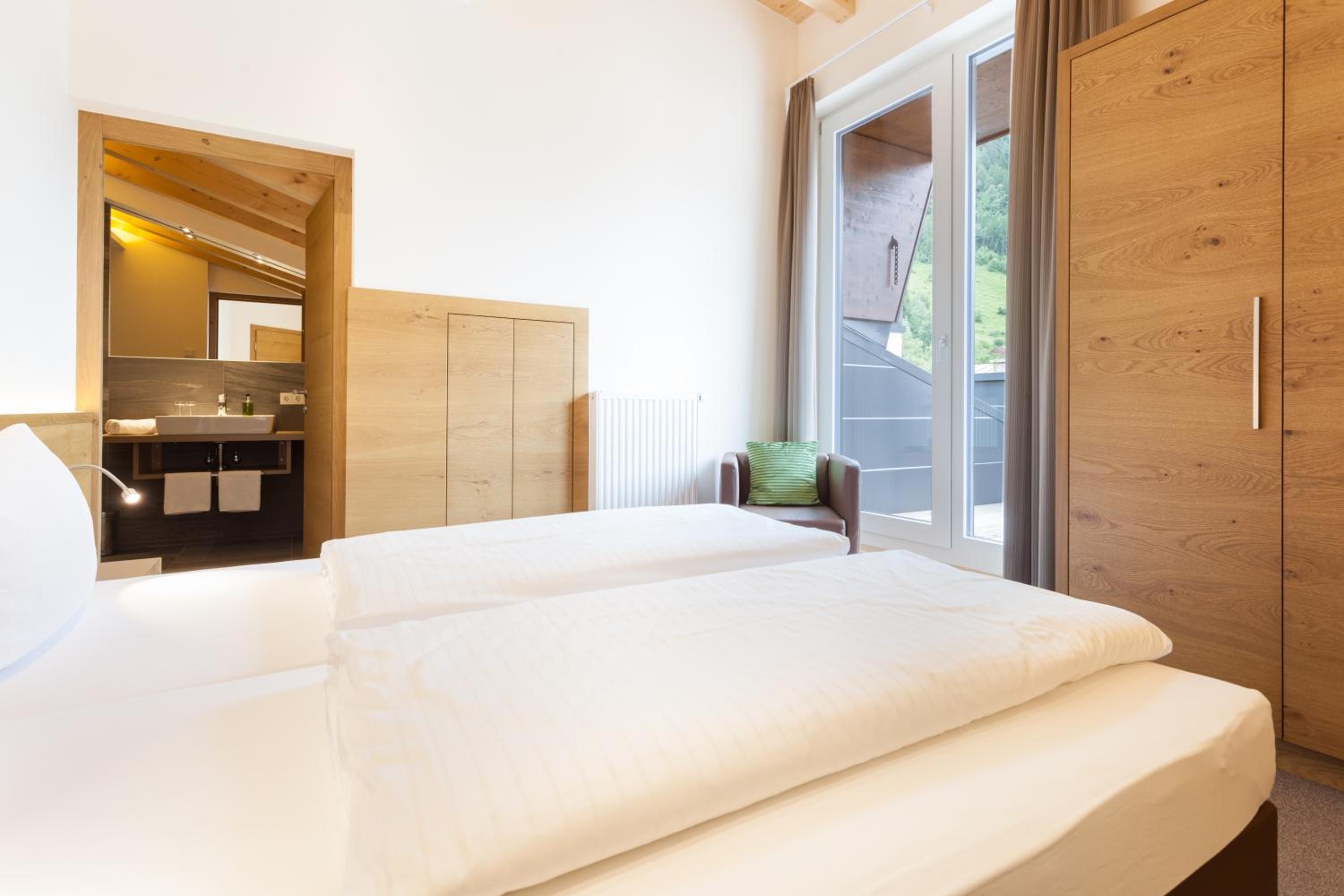 Two-Bedroom Apartment with Terrace