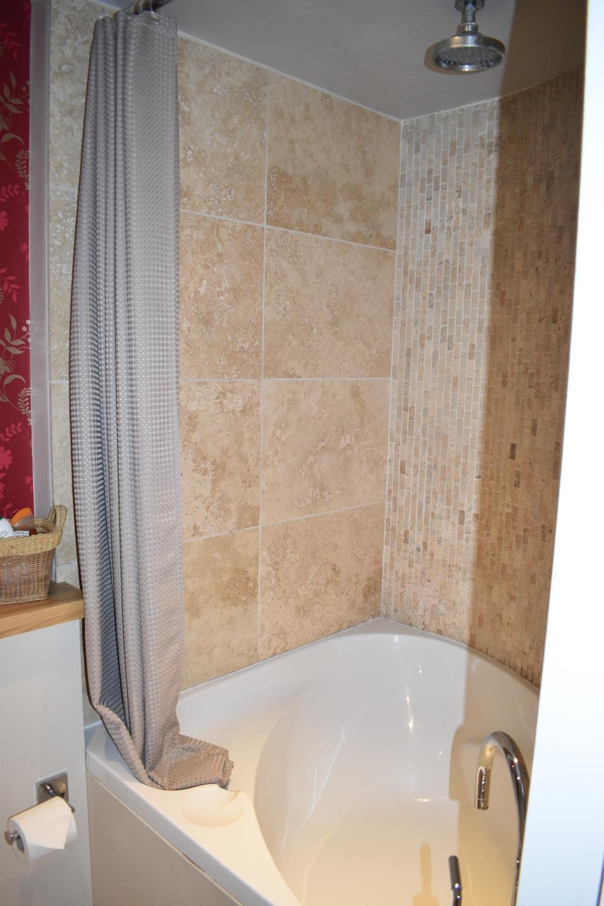 Deluxe Double or Twin Room - Photo 2