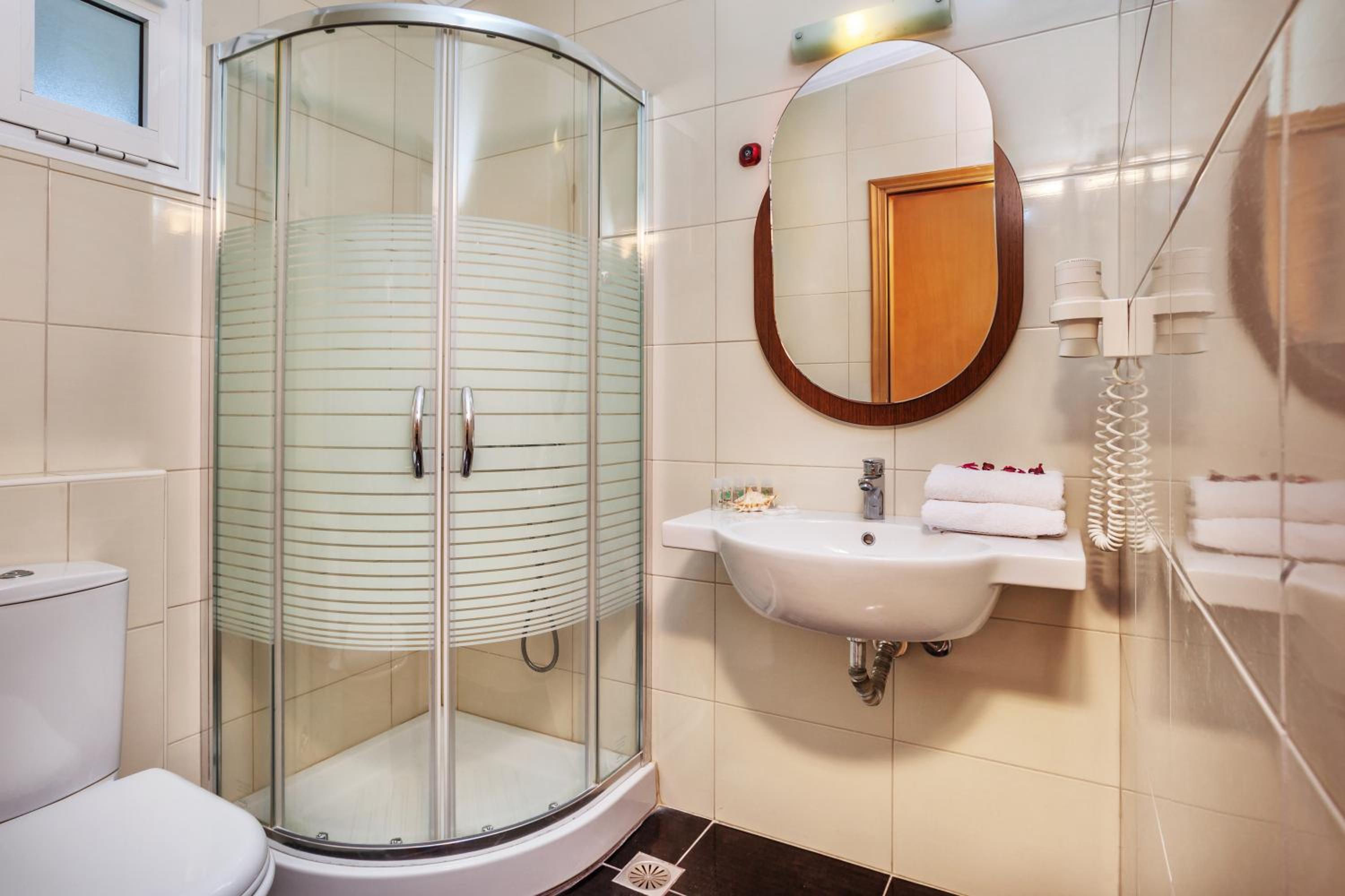 Double Comfort Room photo 3
