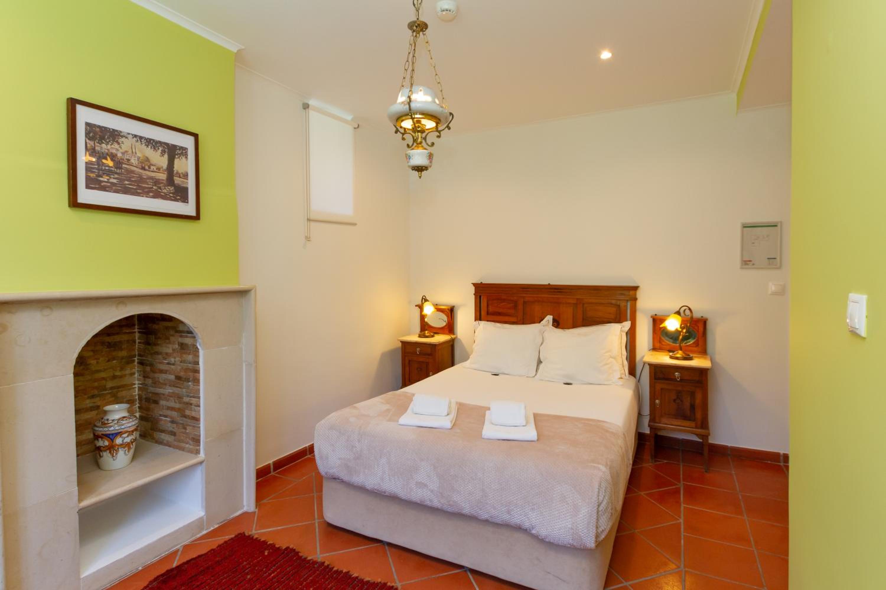 Double or Twin Room - Photo 5