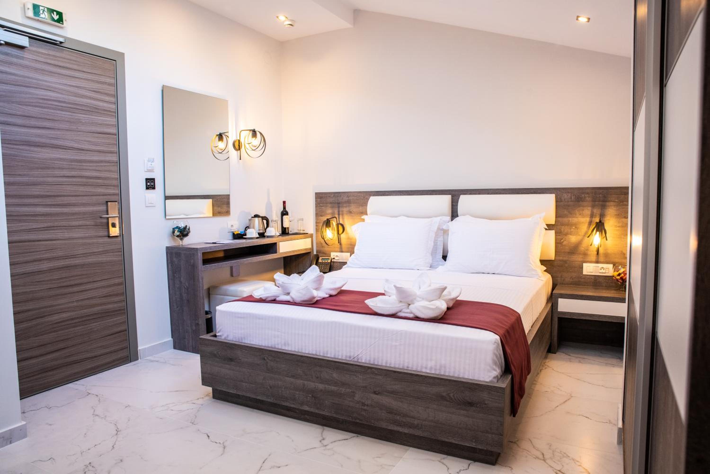 Habitación Triple Ático - Sin Balcón