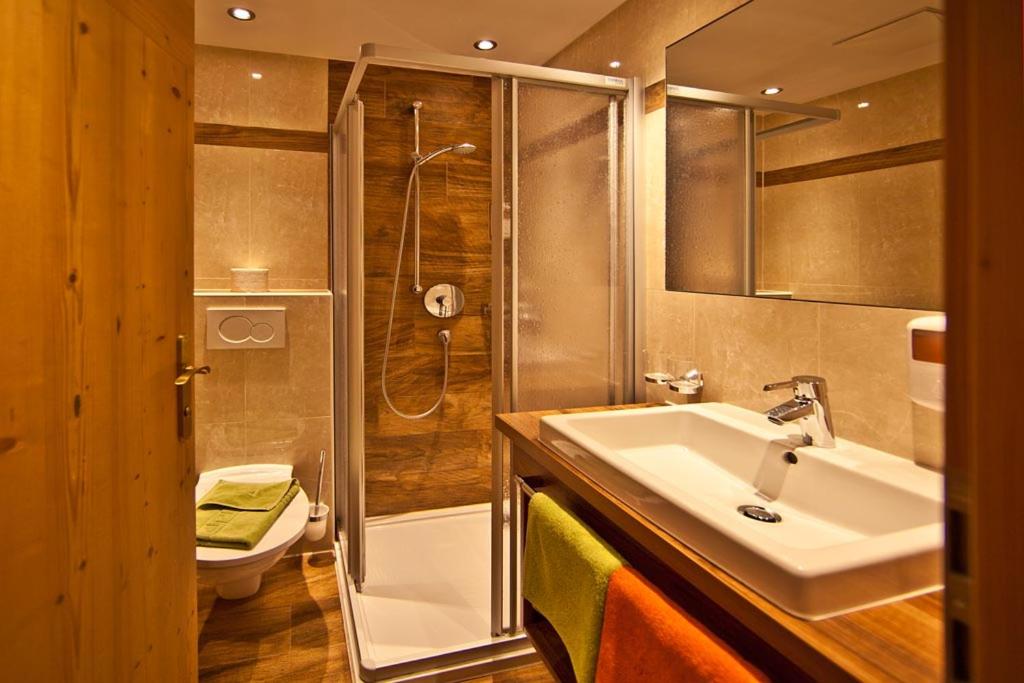 Standard Double Room - Photo 3