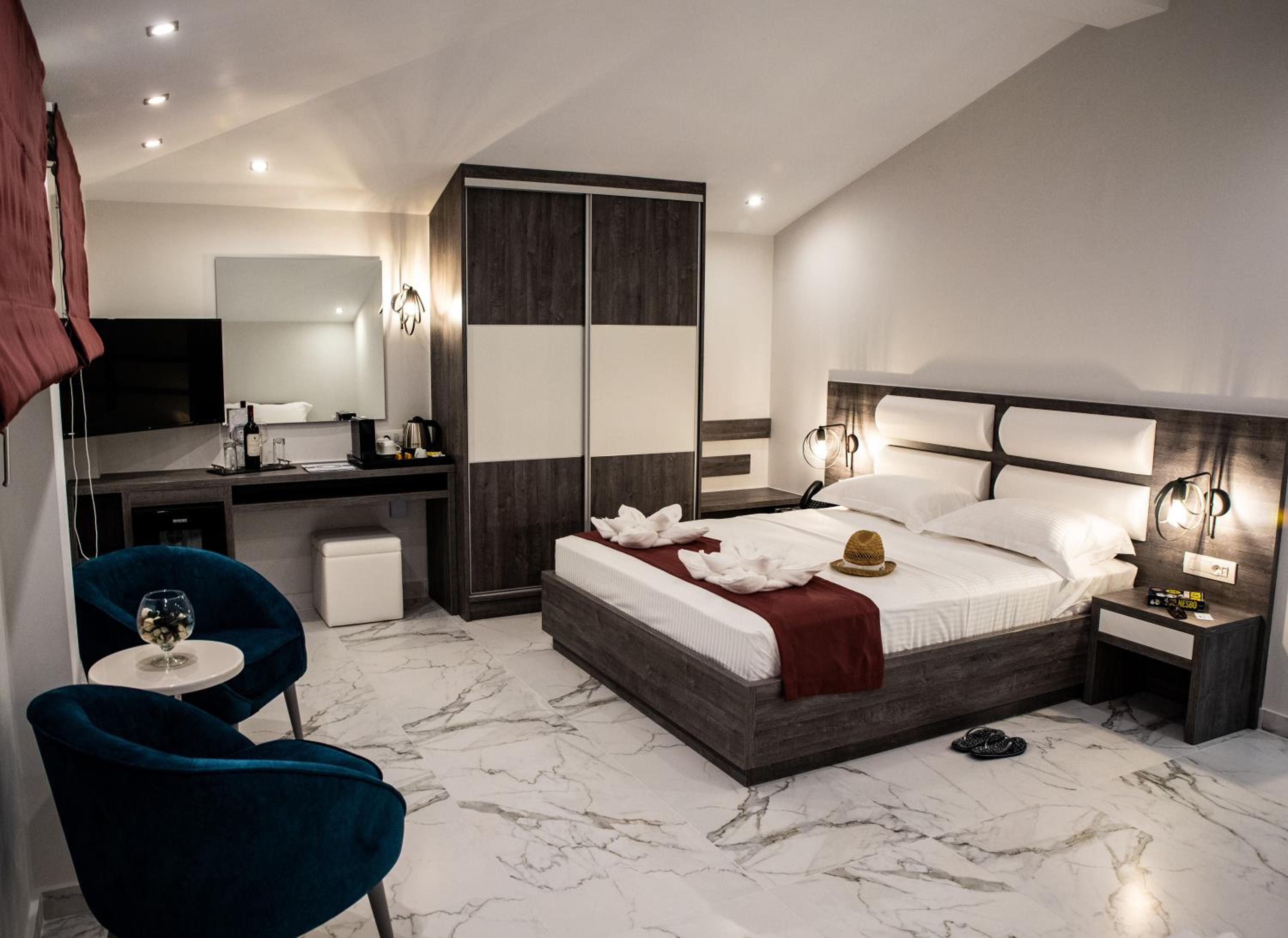 Habitación Cuádruple Ático - Sin Balcón