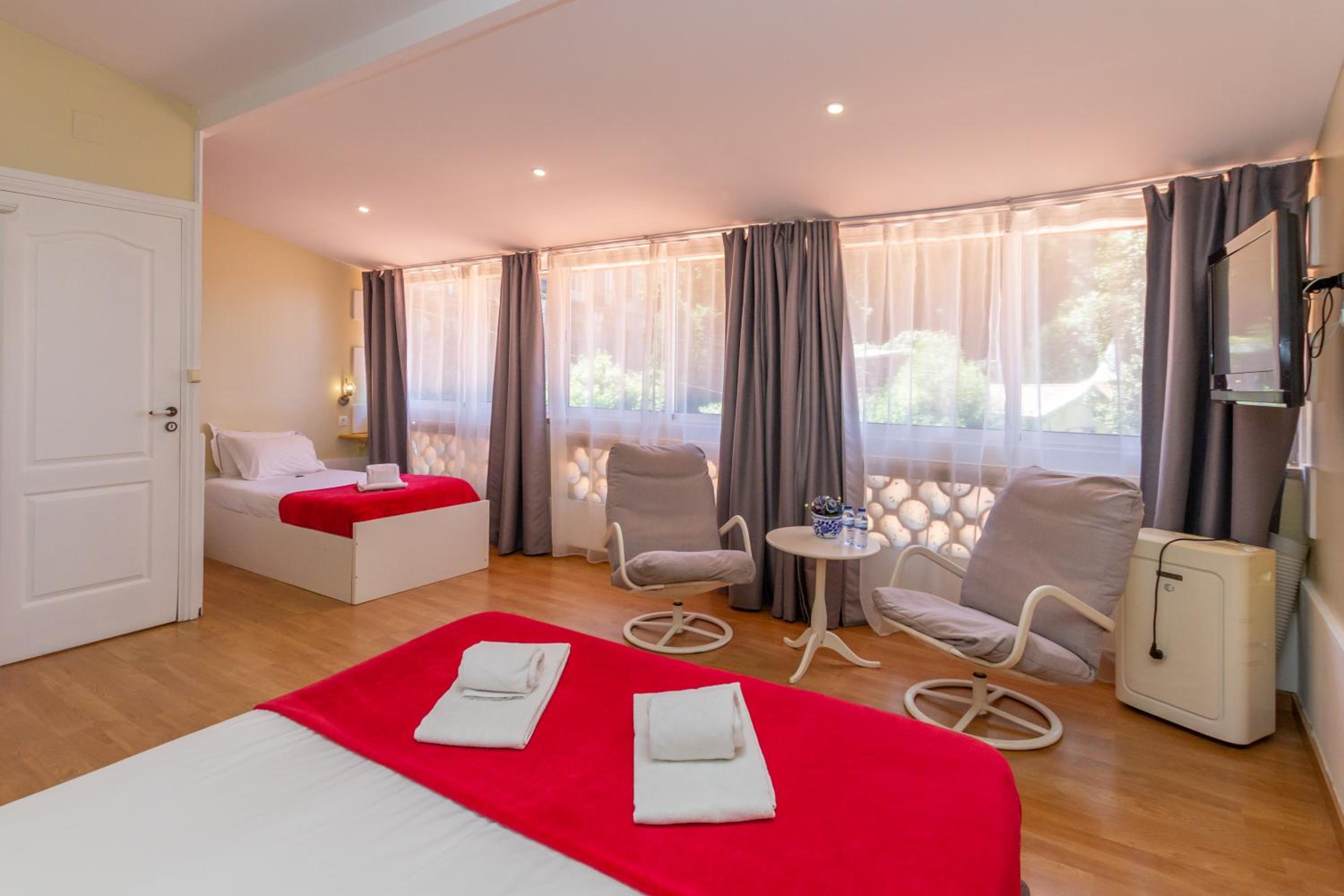 Triple Room - Photo 3