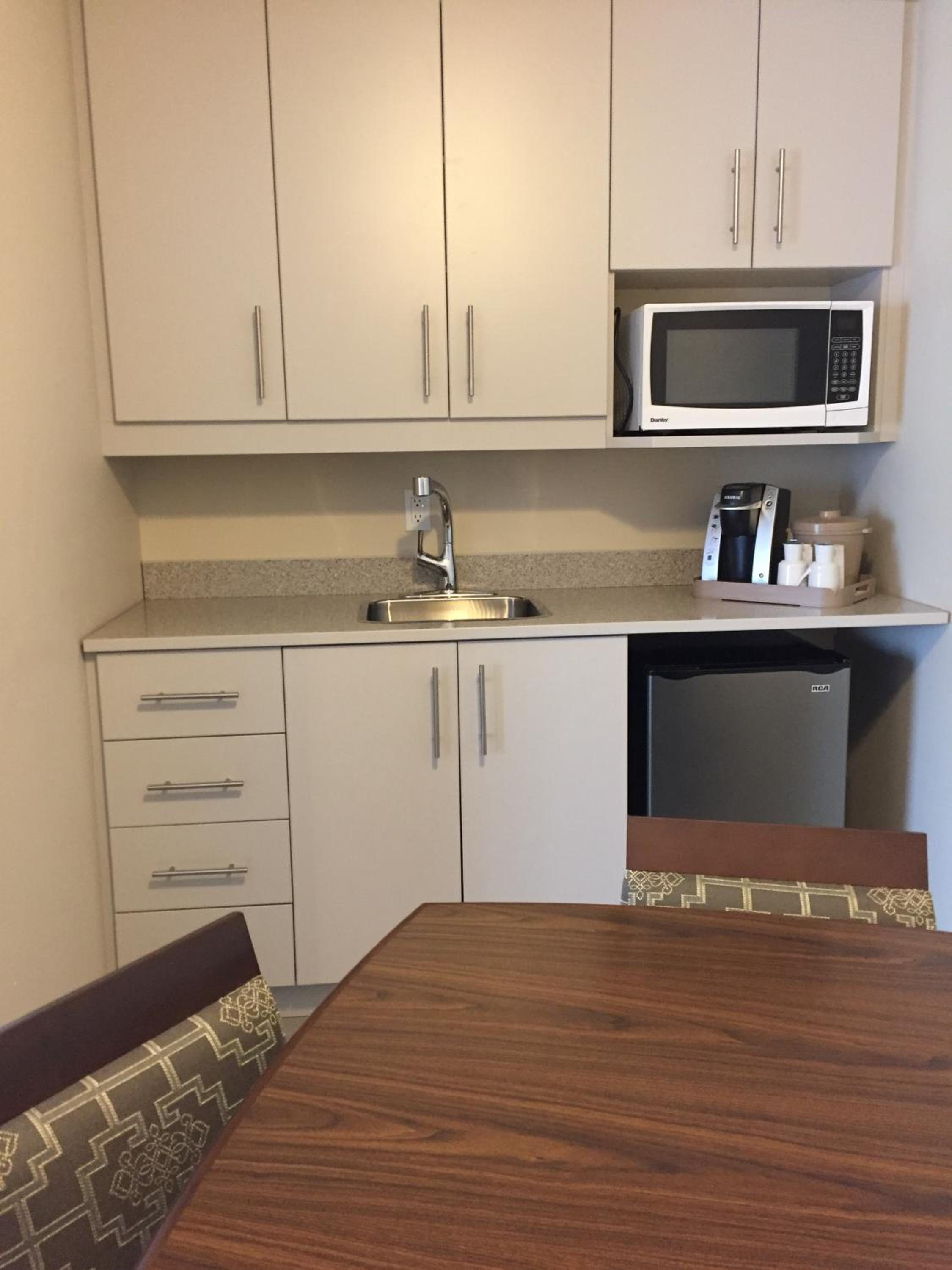 King Room With Kitchenette photo 2