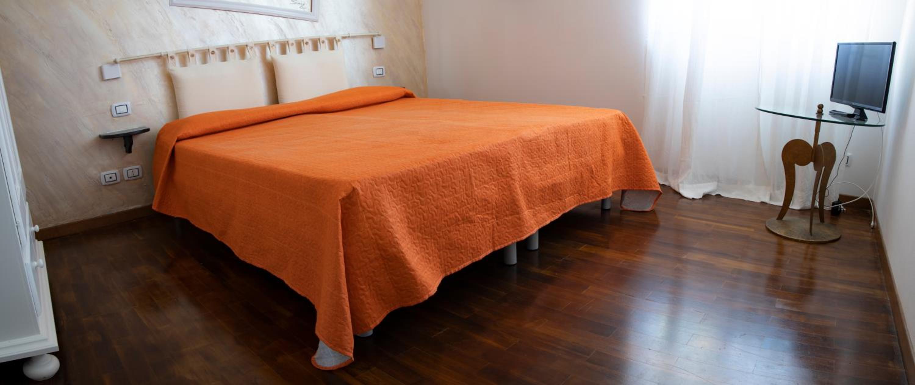 Superior Double Room - Photo 8