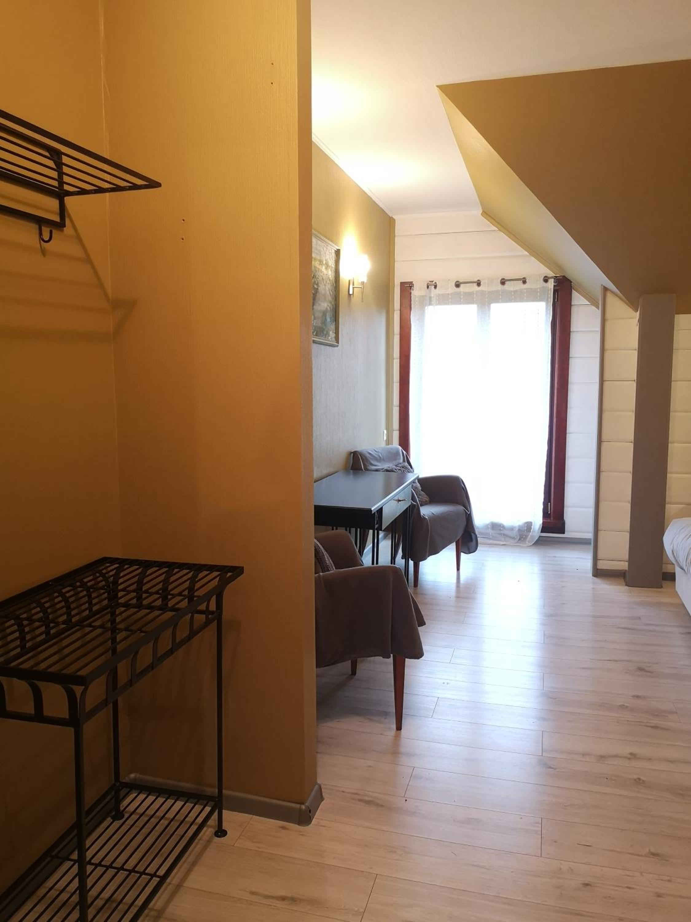 Two-Bedroom Apartment - Photo 4