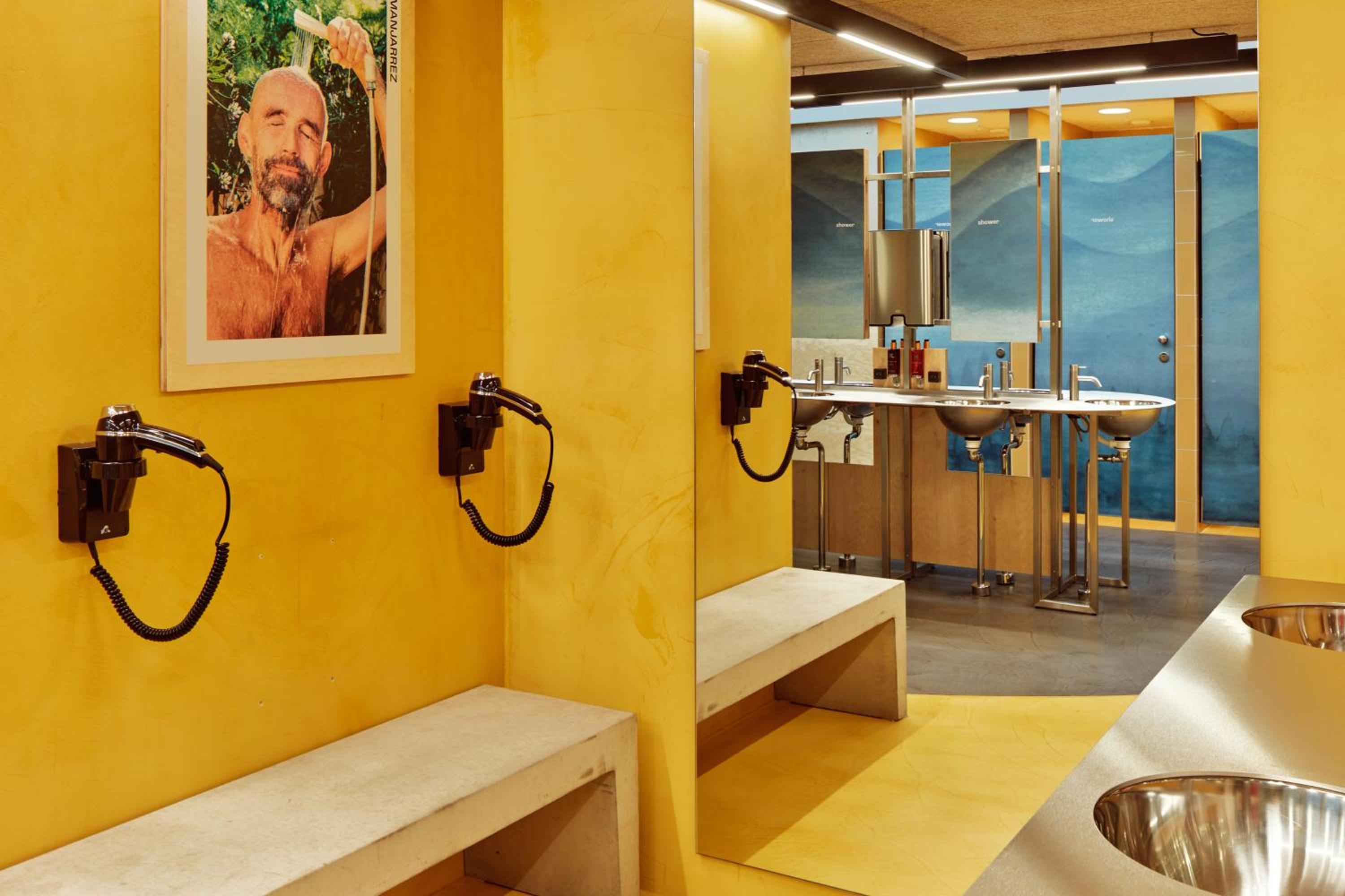 Hub - Photo 4