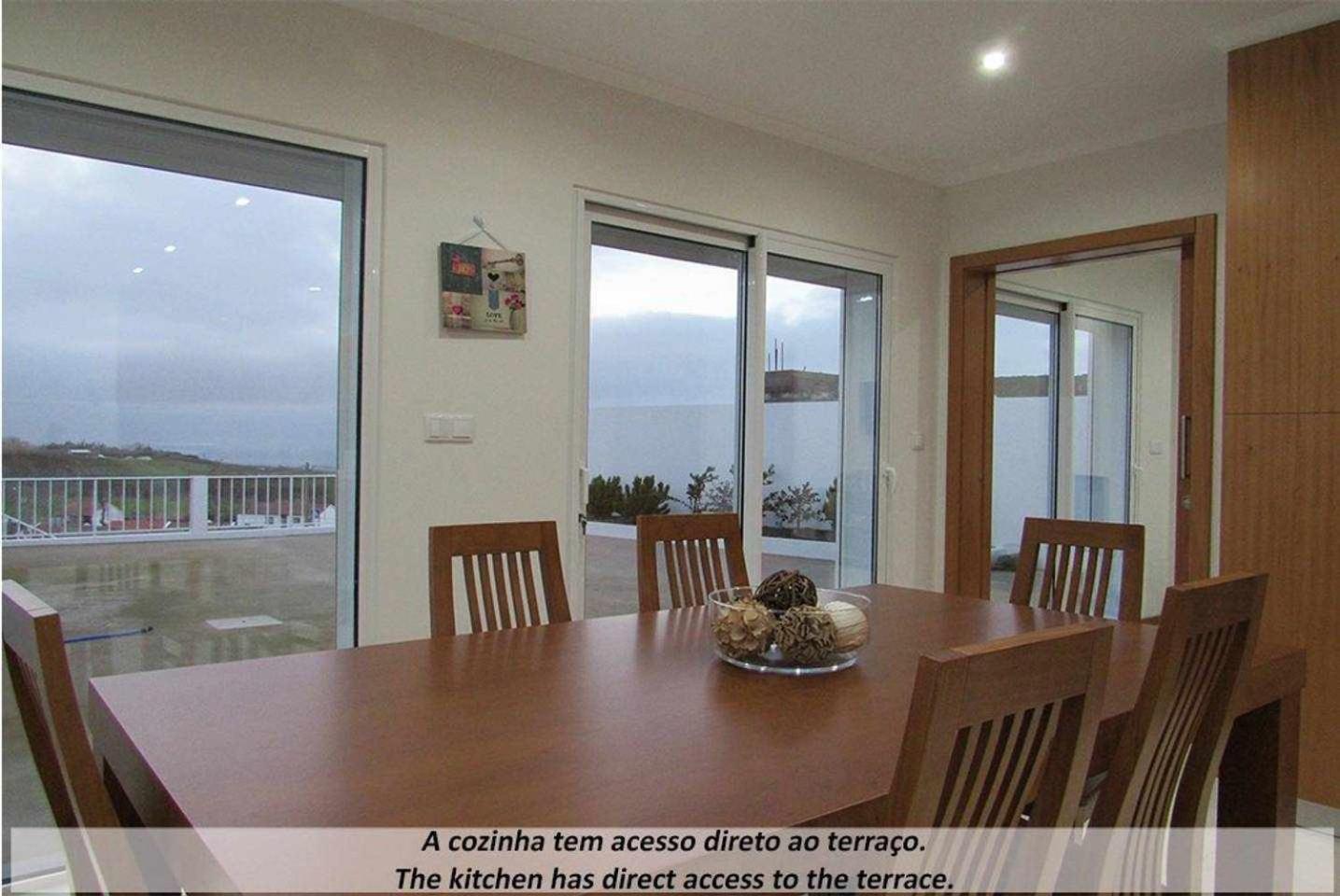 Three-Bedroom House (Entire Home) photo 3