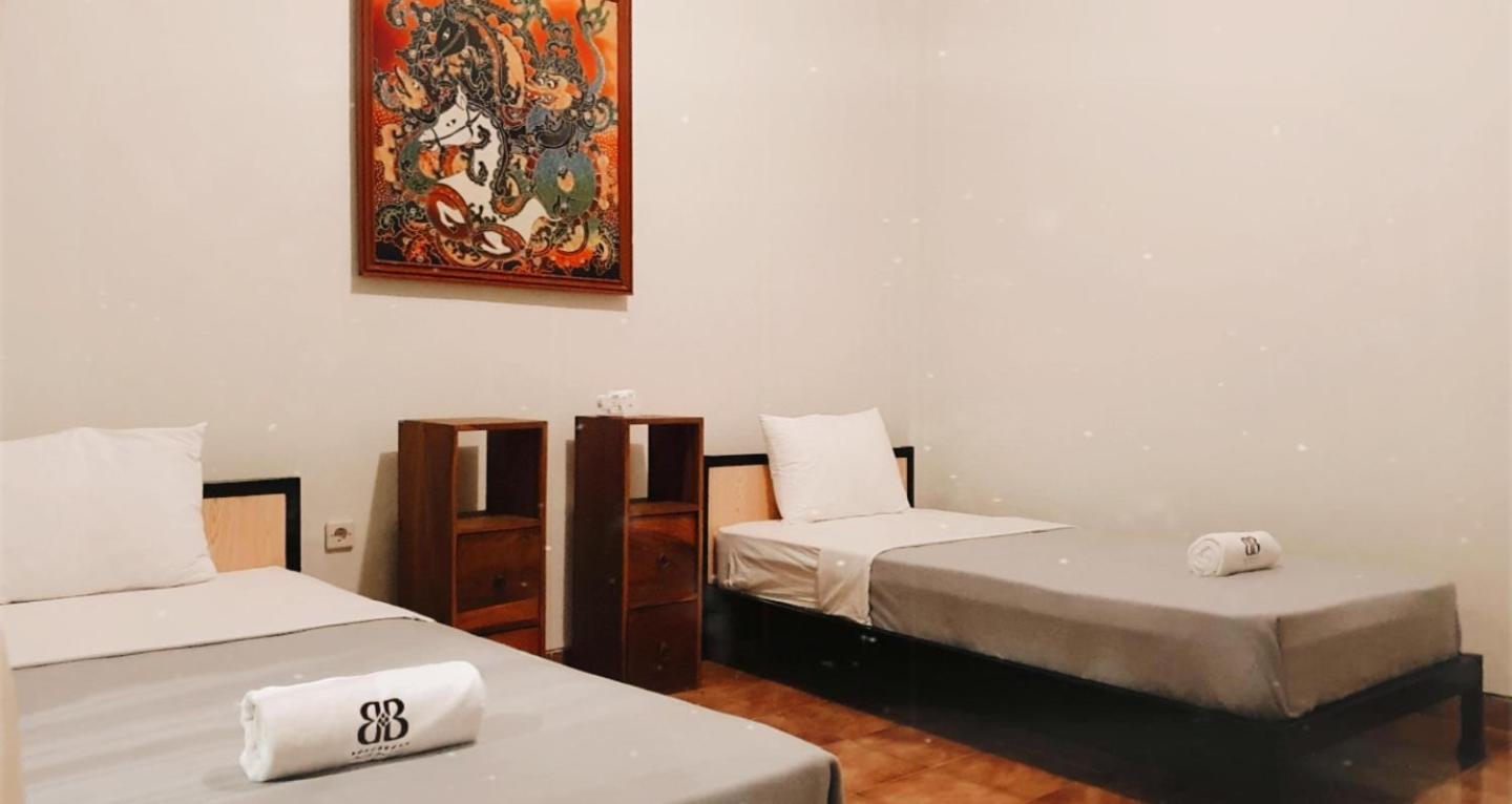 Budget Twin Room - Photo 1