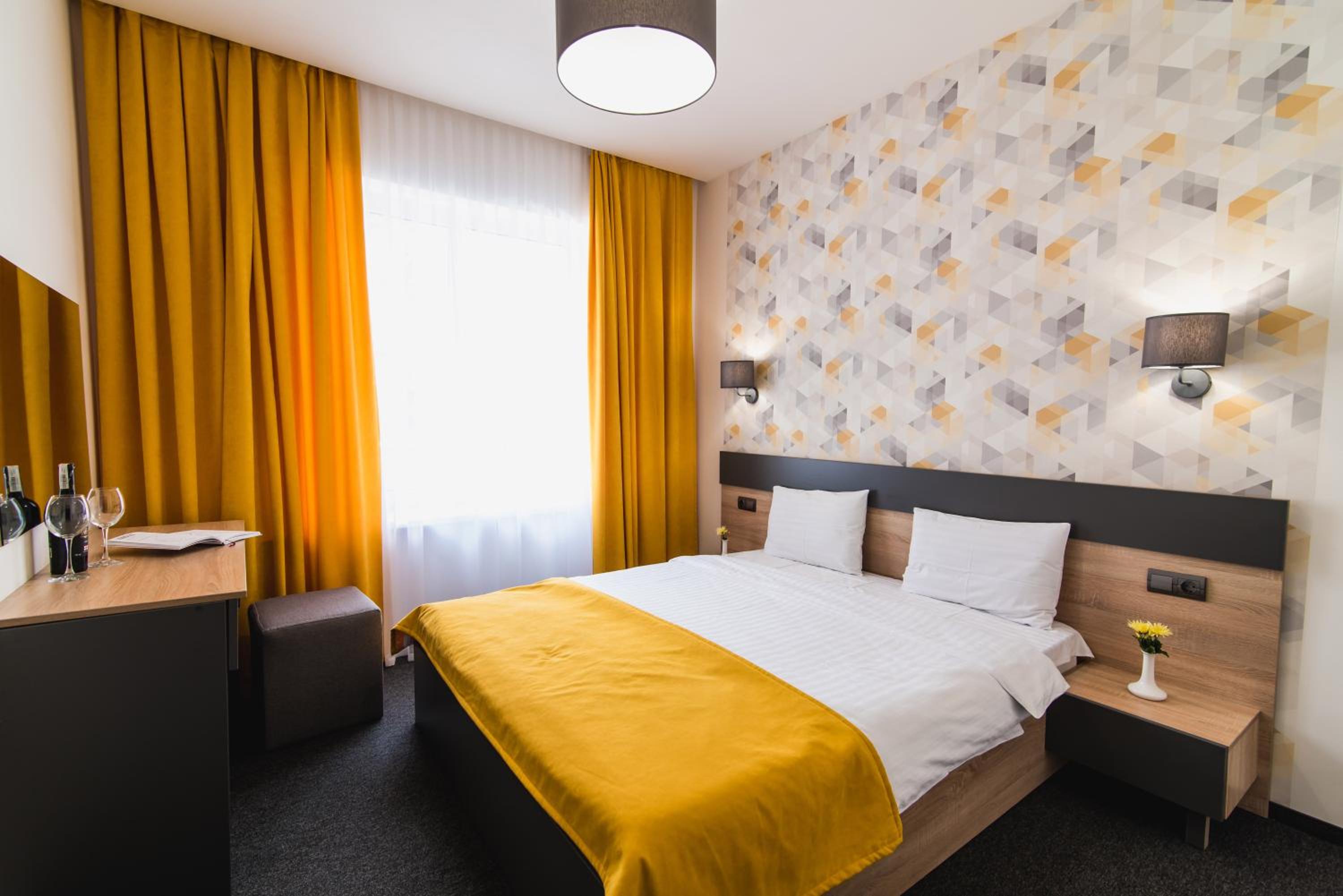 Standard Double or Twin Room photo 1