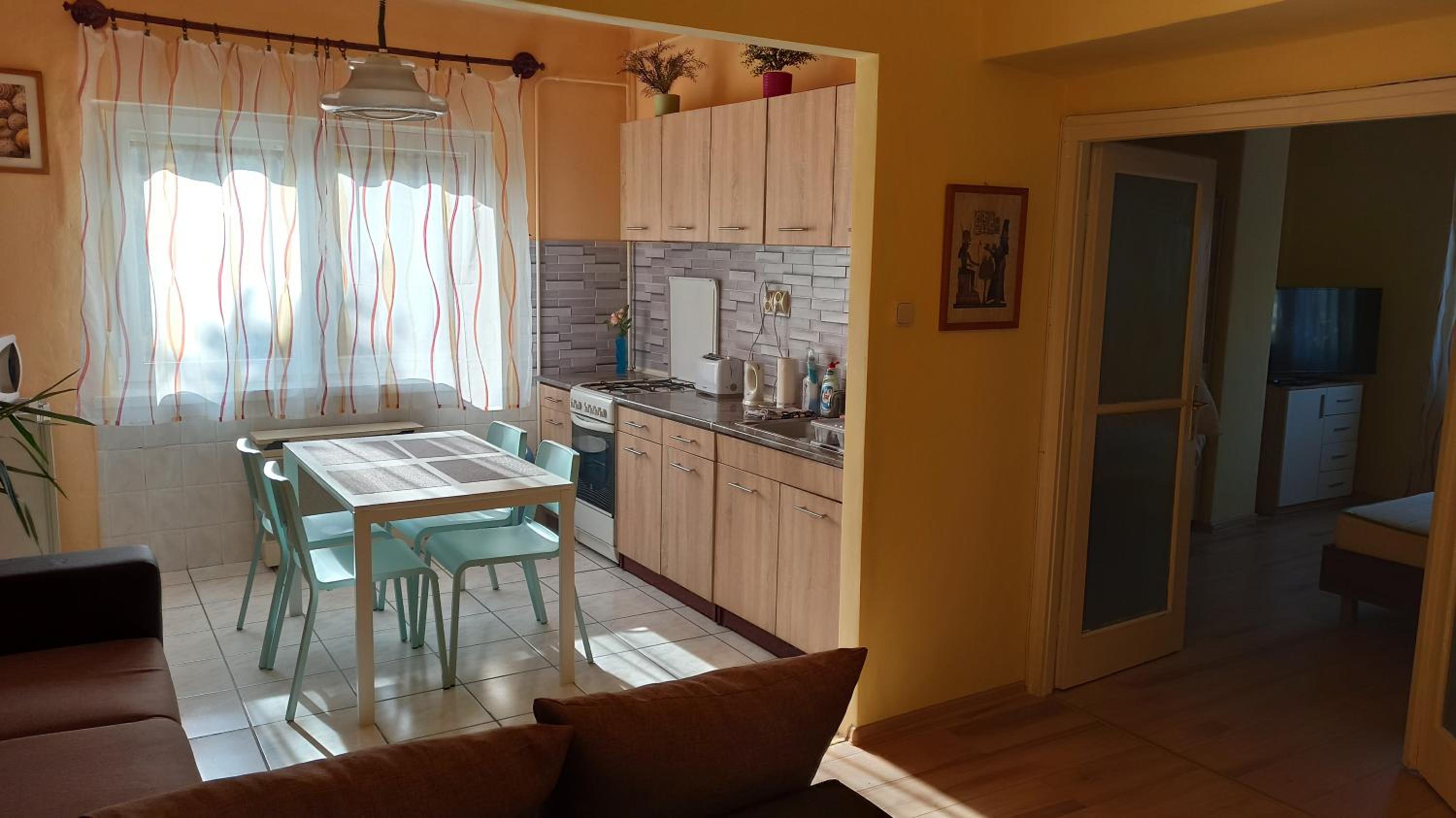 One-Bedroom Apartment - Photo 15