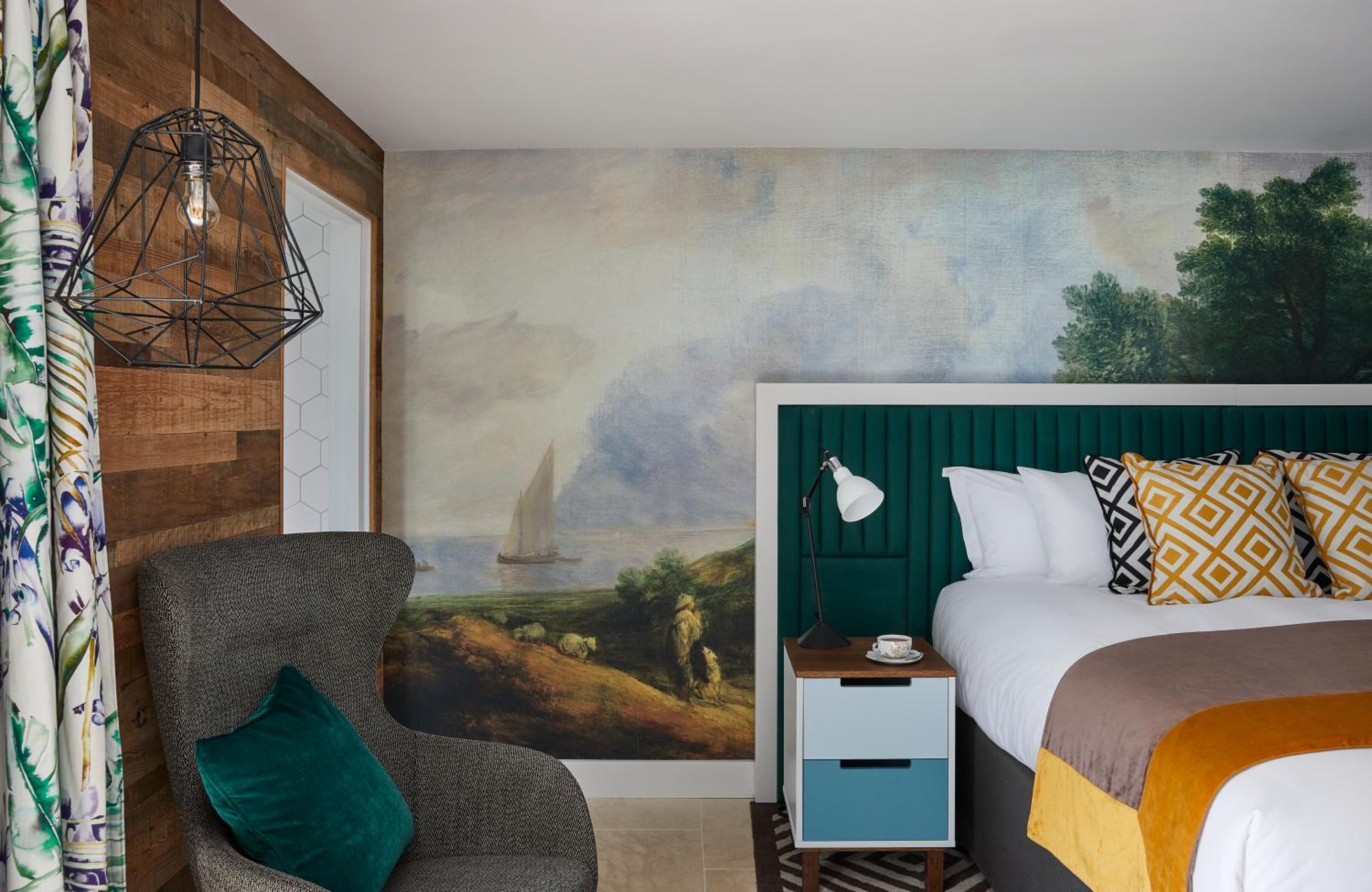 Premium King Room photo 2