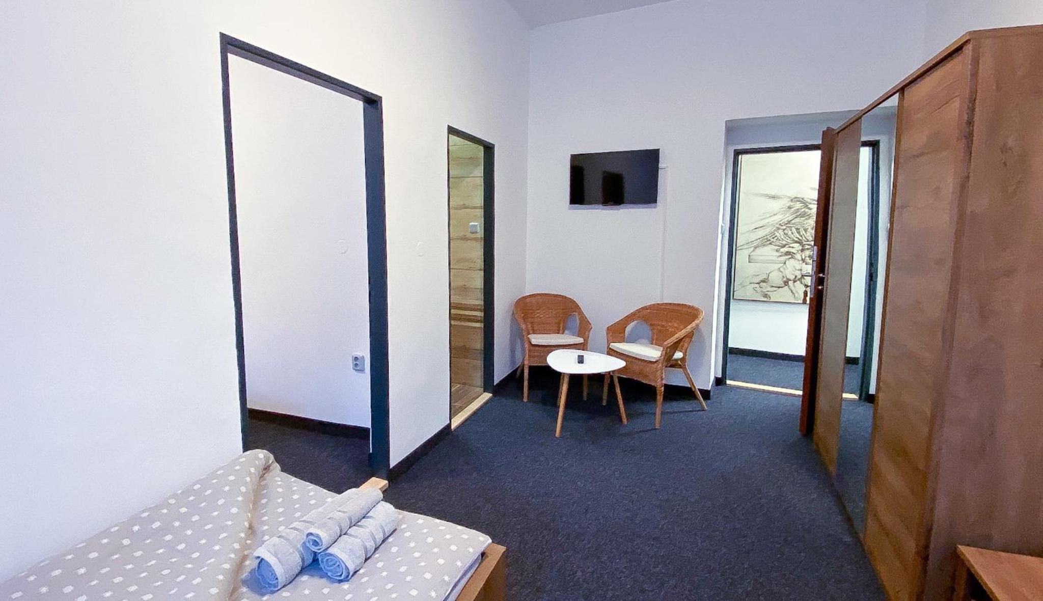 Quadruple Room - Photo 3