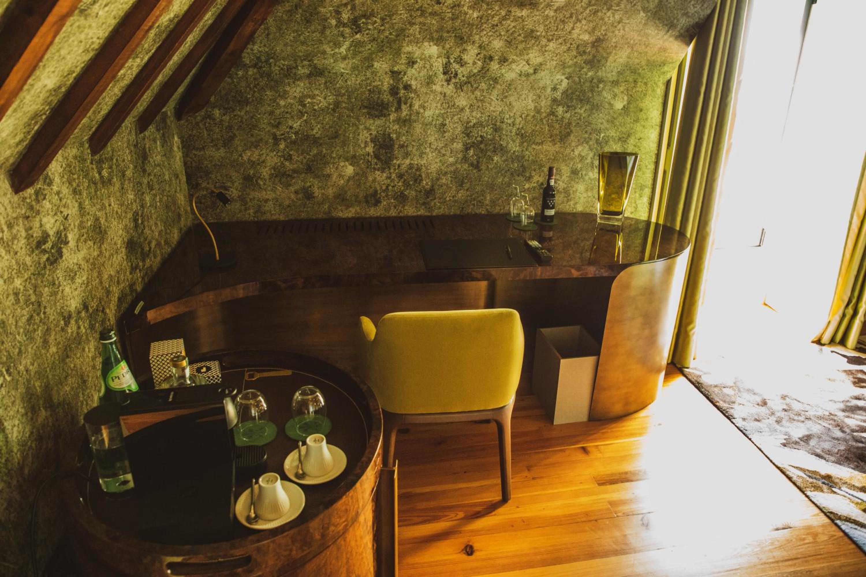 Manor House Room
