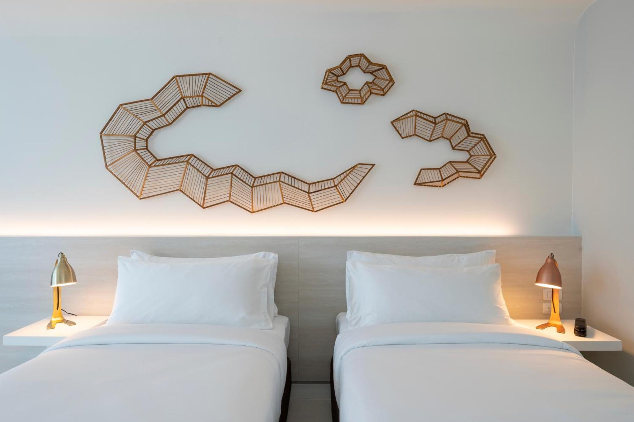 Deluxe Twin Room - Photo 7
