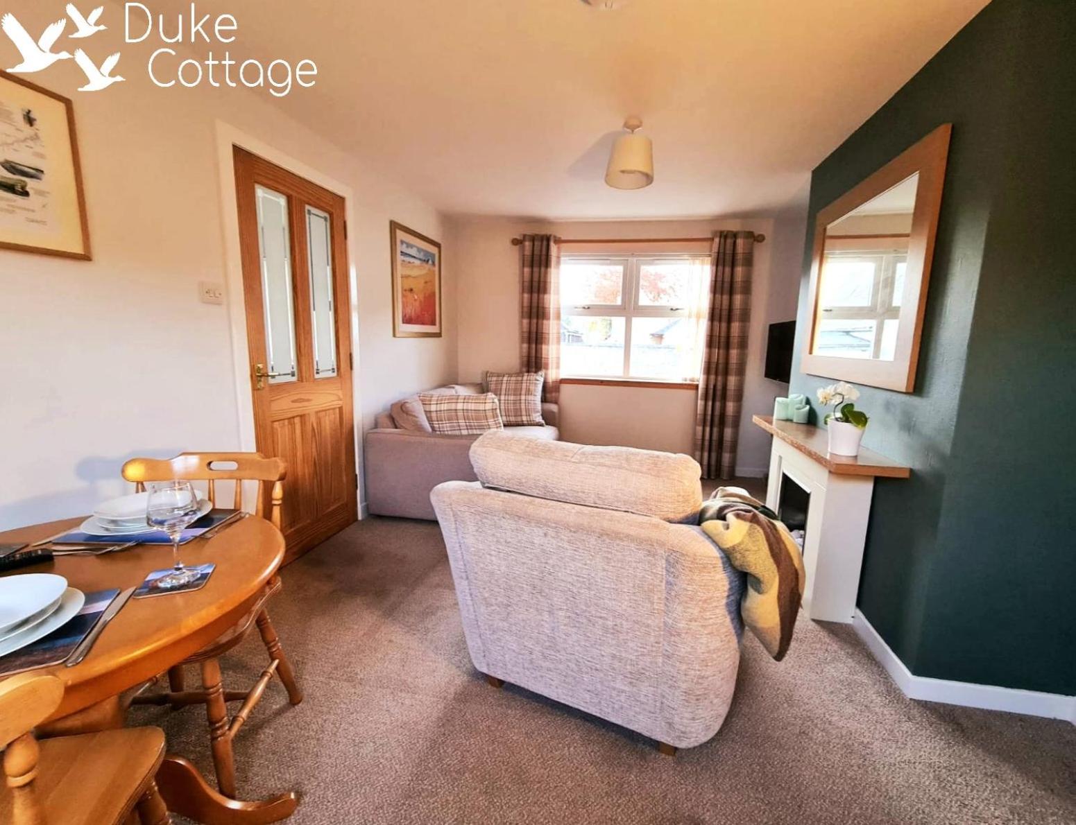 One-Bedroom House photo 1