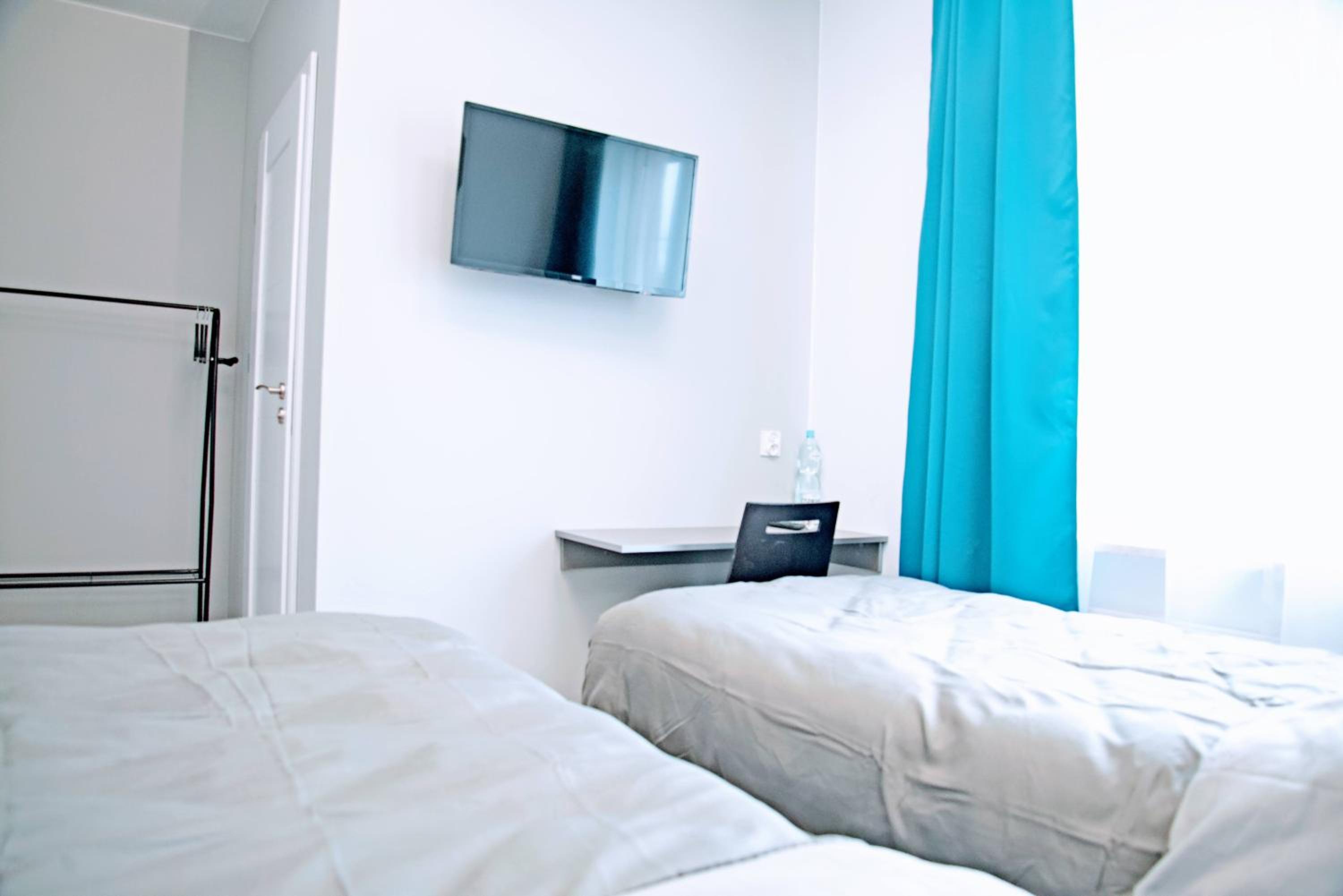 Double Room with Private Bathroom photo 2