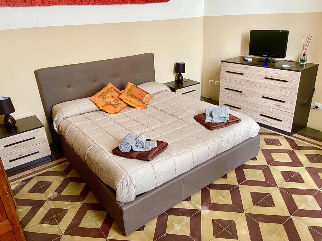One-Bedroom Apartment - Photo 16
