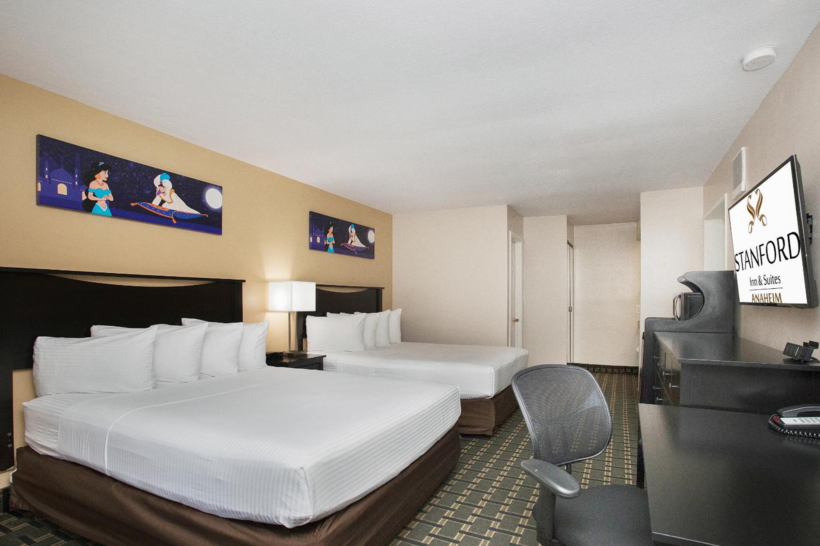 Suite with Two Bathrooms - Photo 1