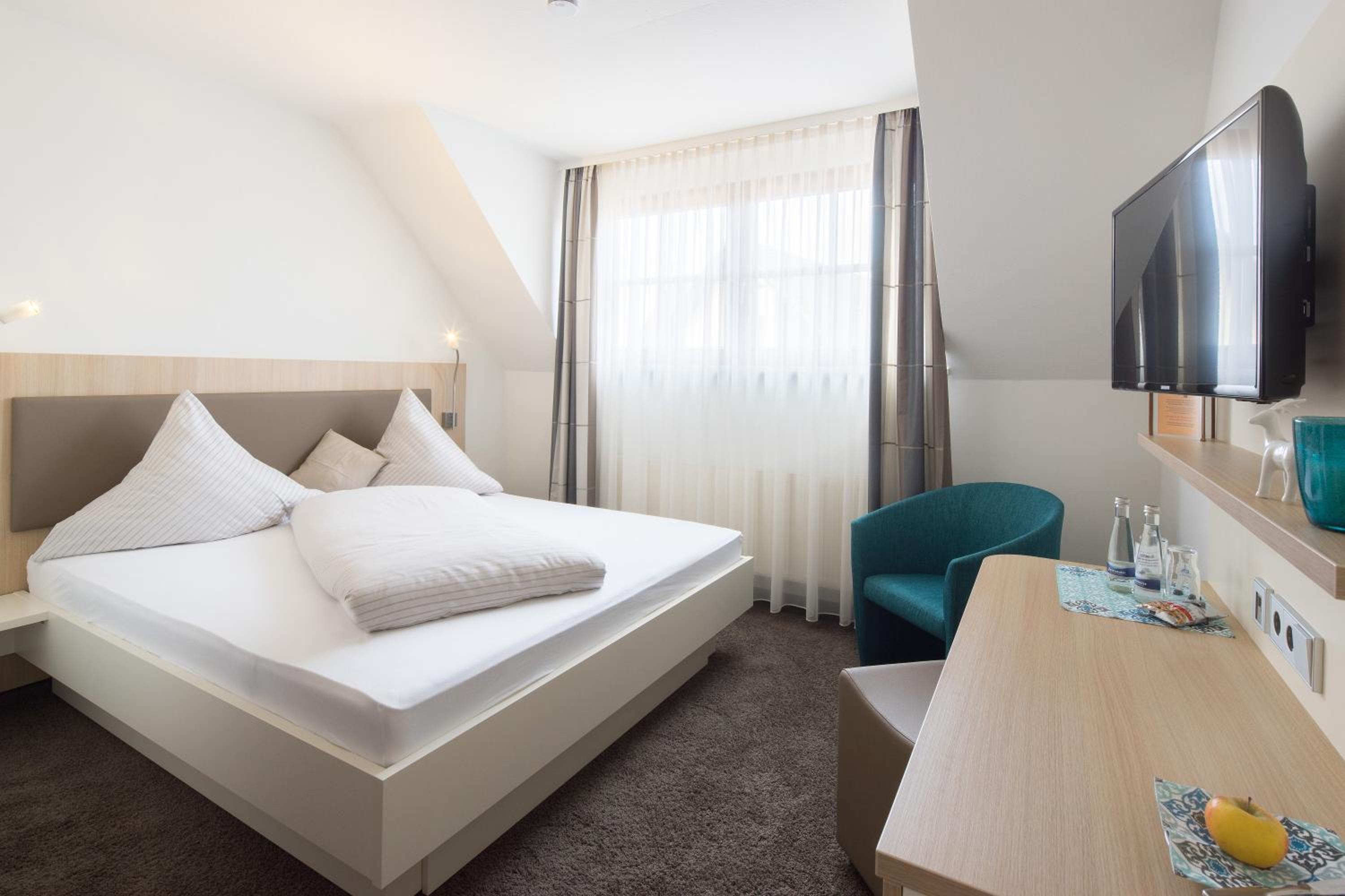 Business Double Room - Photo 1