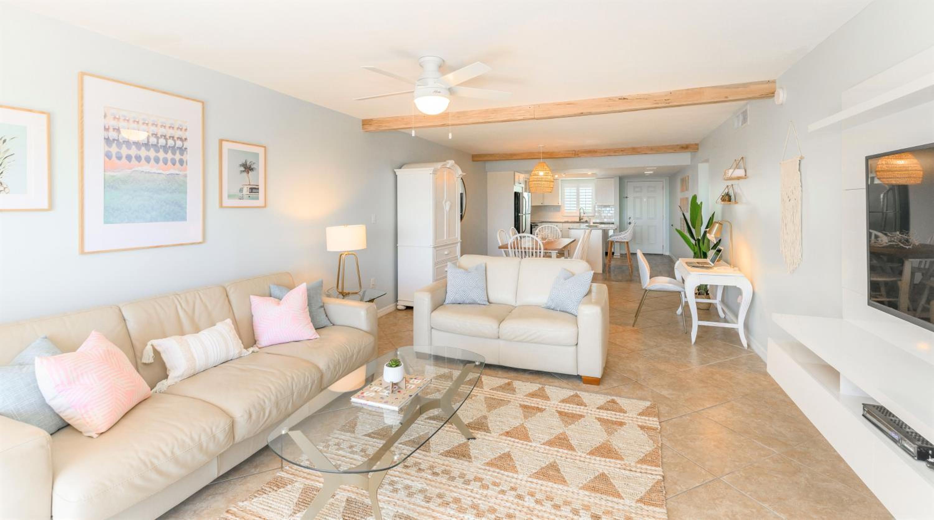 Oceanfront Two-Bedroom Condo with Pool and Beach Views - Unit #43, photo 6