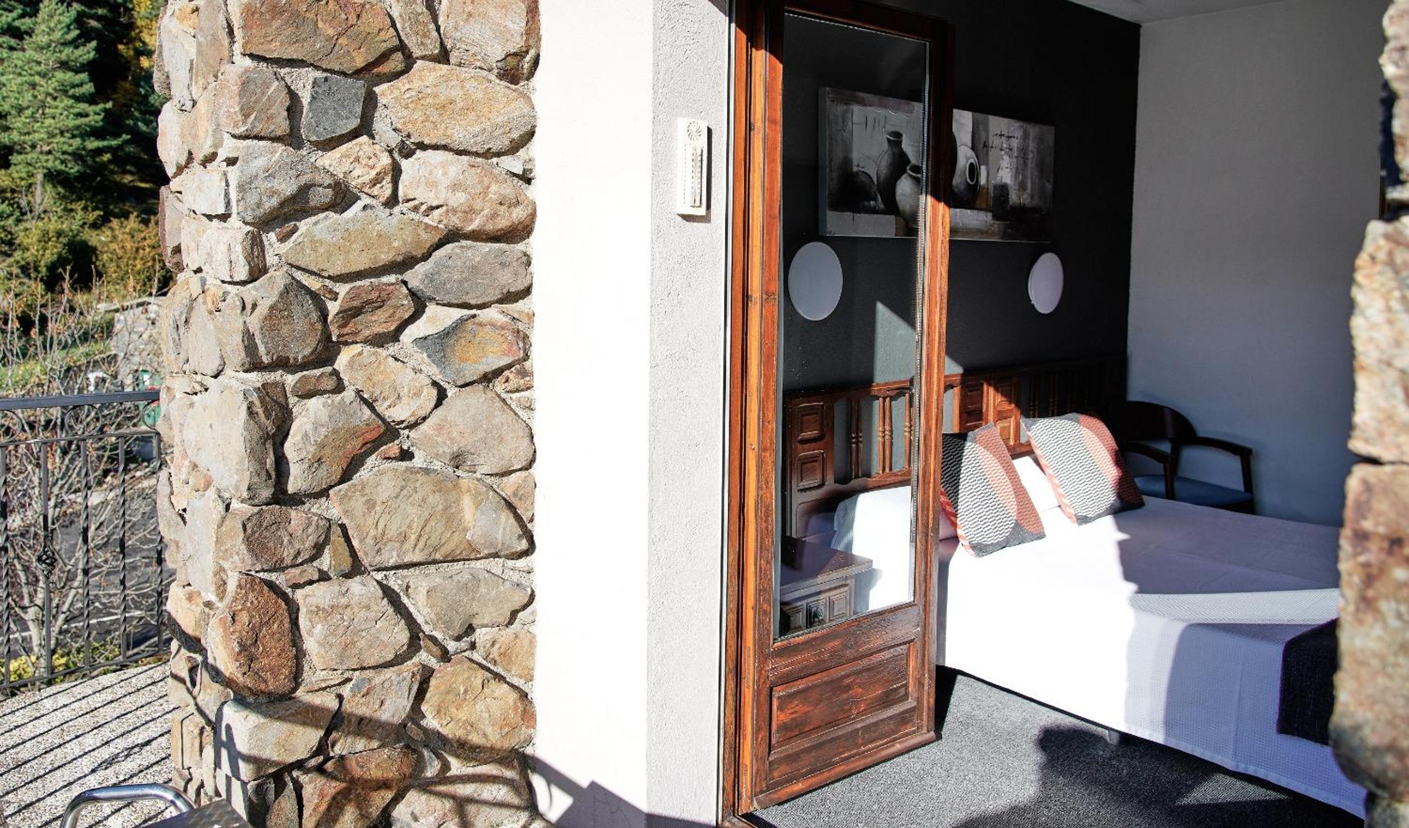 Double Room with Balcony photo 1
