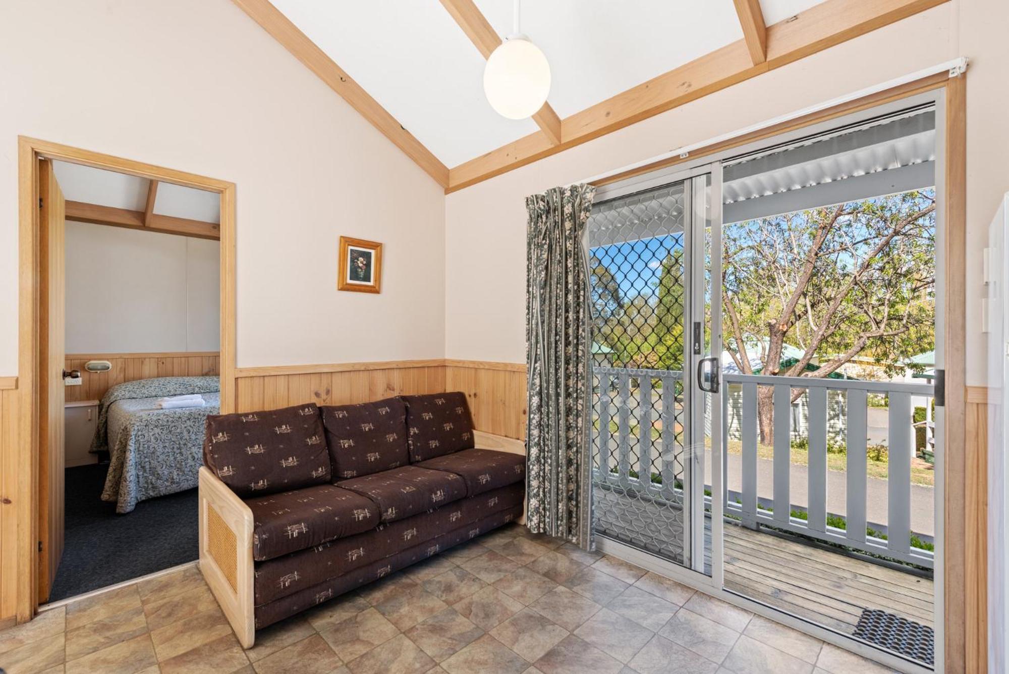 Superior 2 Bedroom Spa Cabin - Sleeps 5