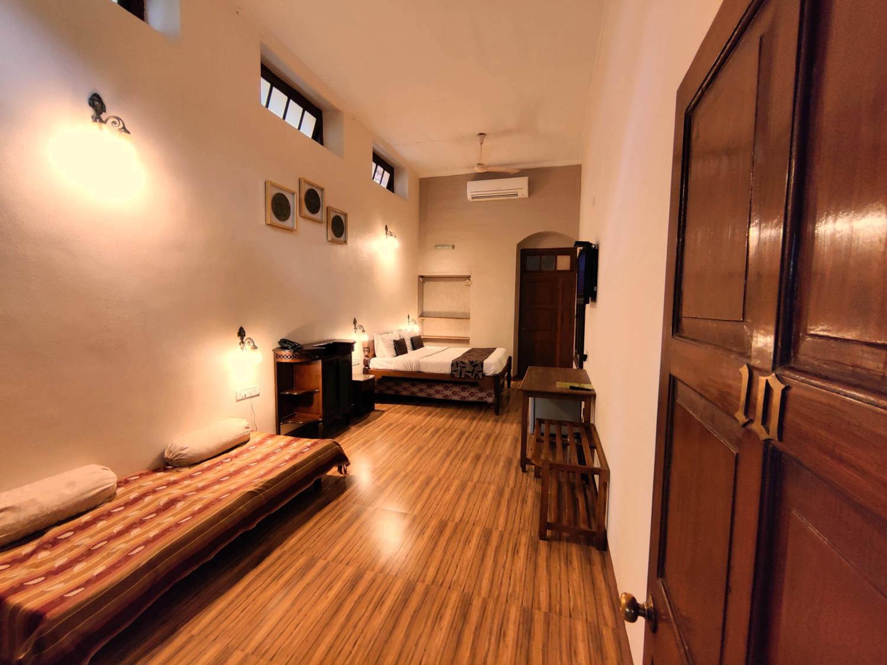 Deluxe Quadruple Room - Photo 4
