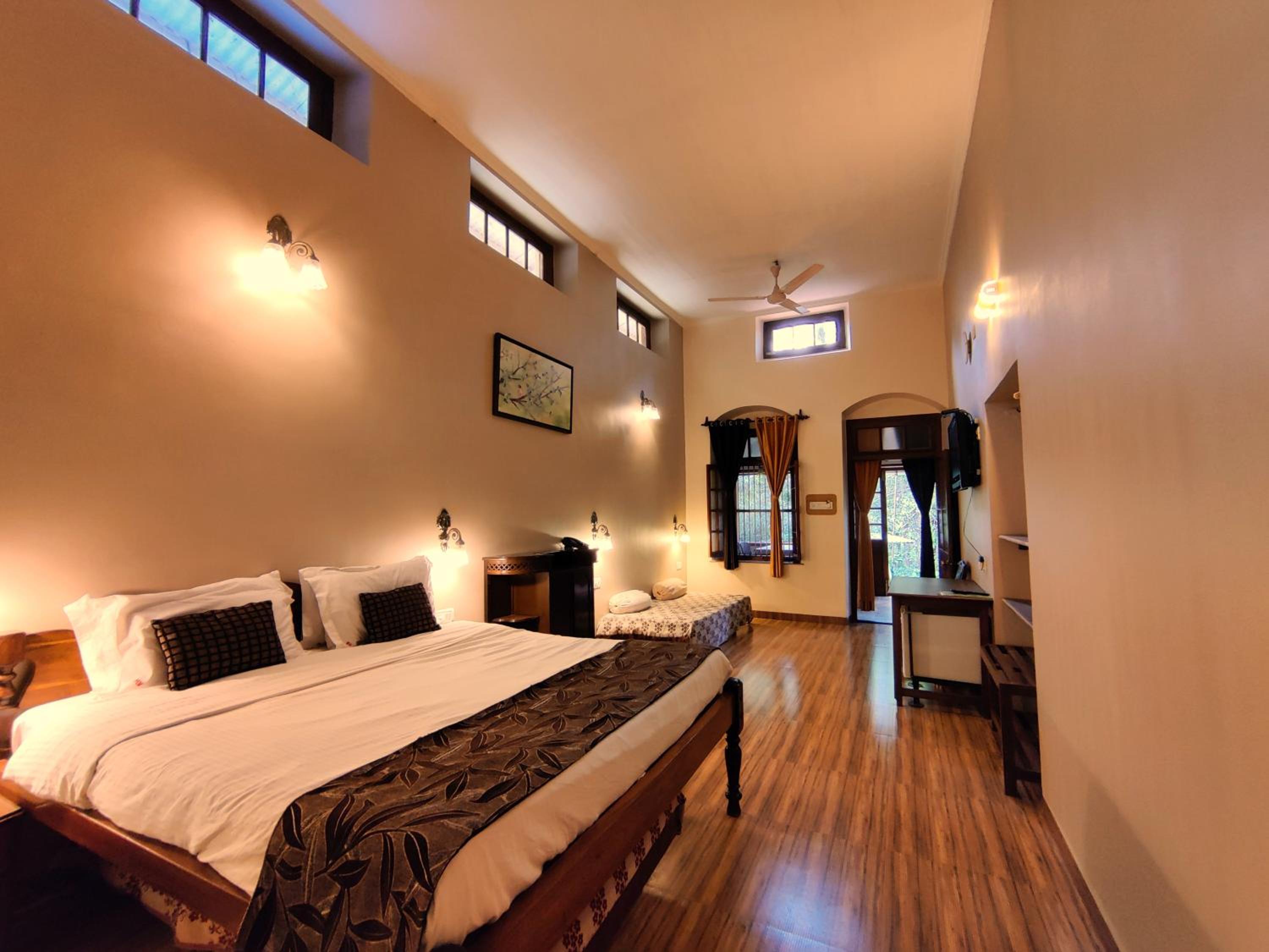 Deluxe Quadruple Room - Photo 6