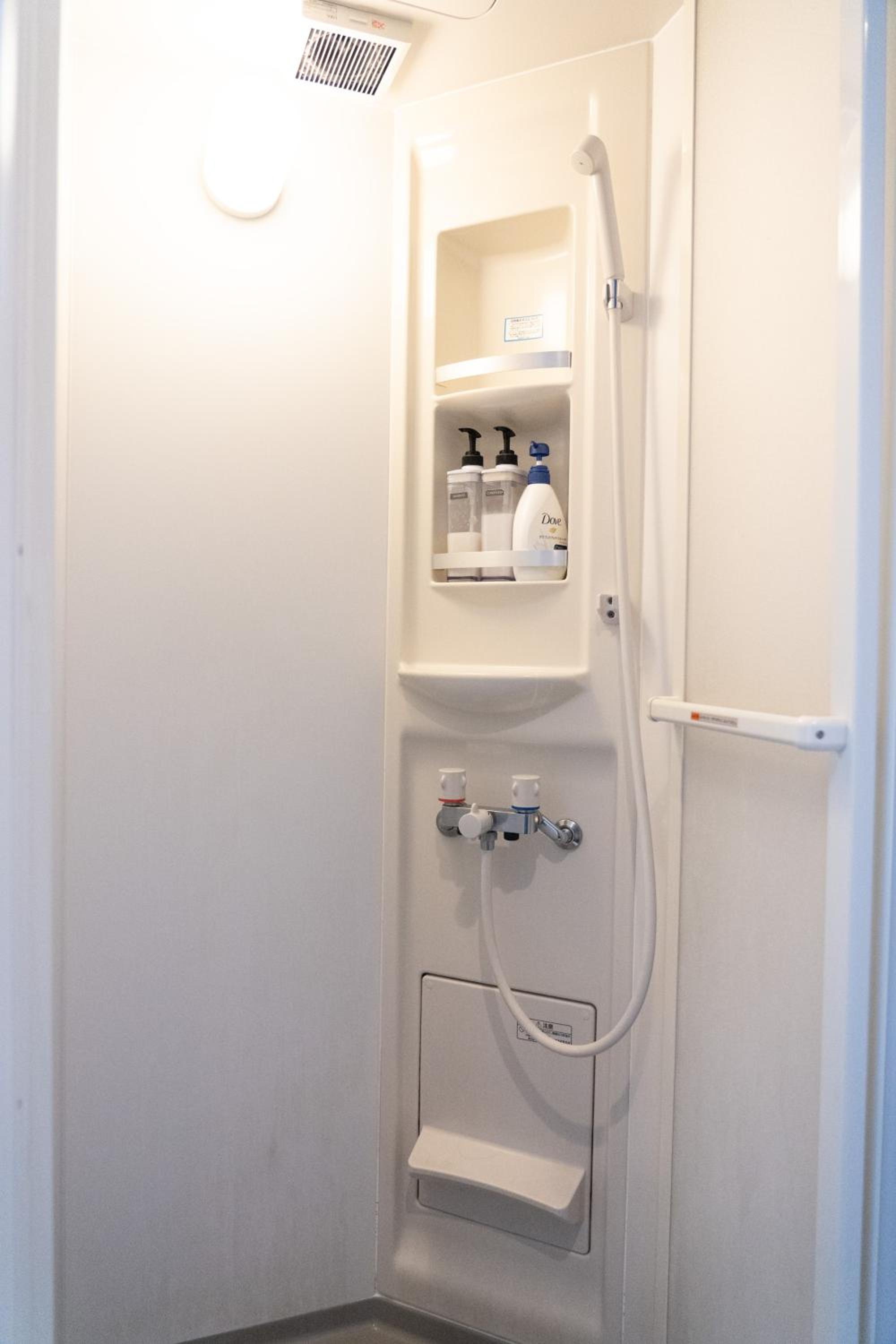 One-Bedroom Apartment photo 3