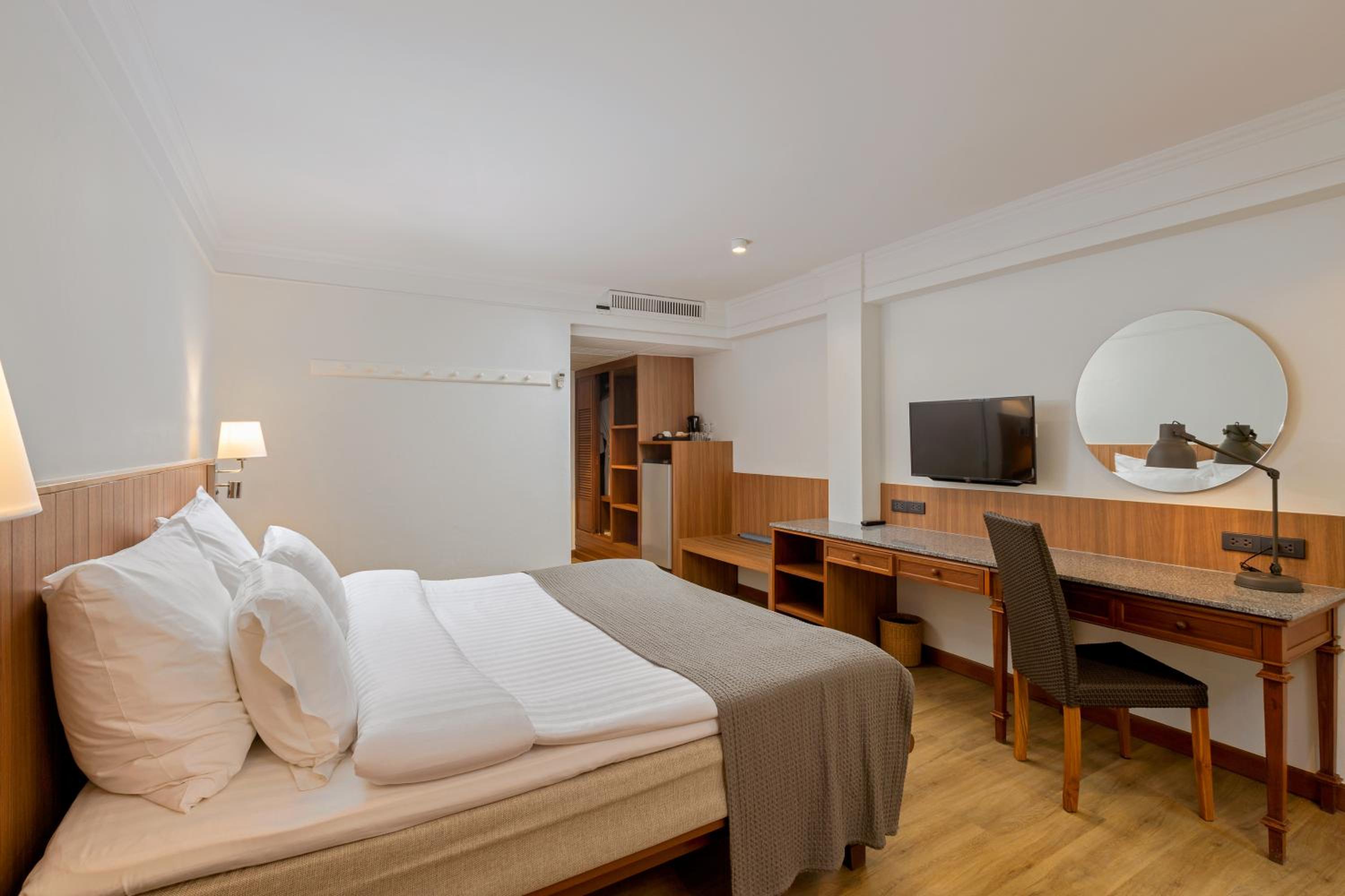 Deluxe Ground Terrace Double or Twin Room photo 3