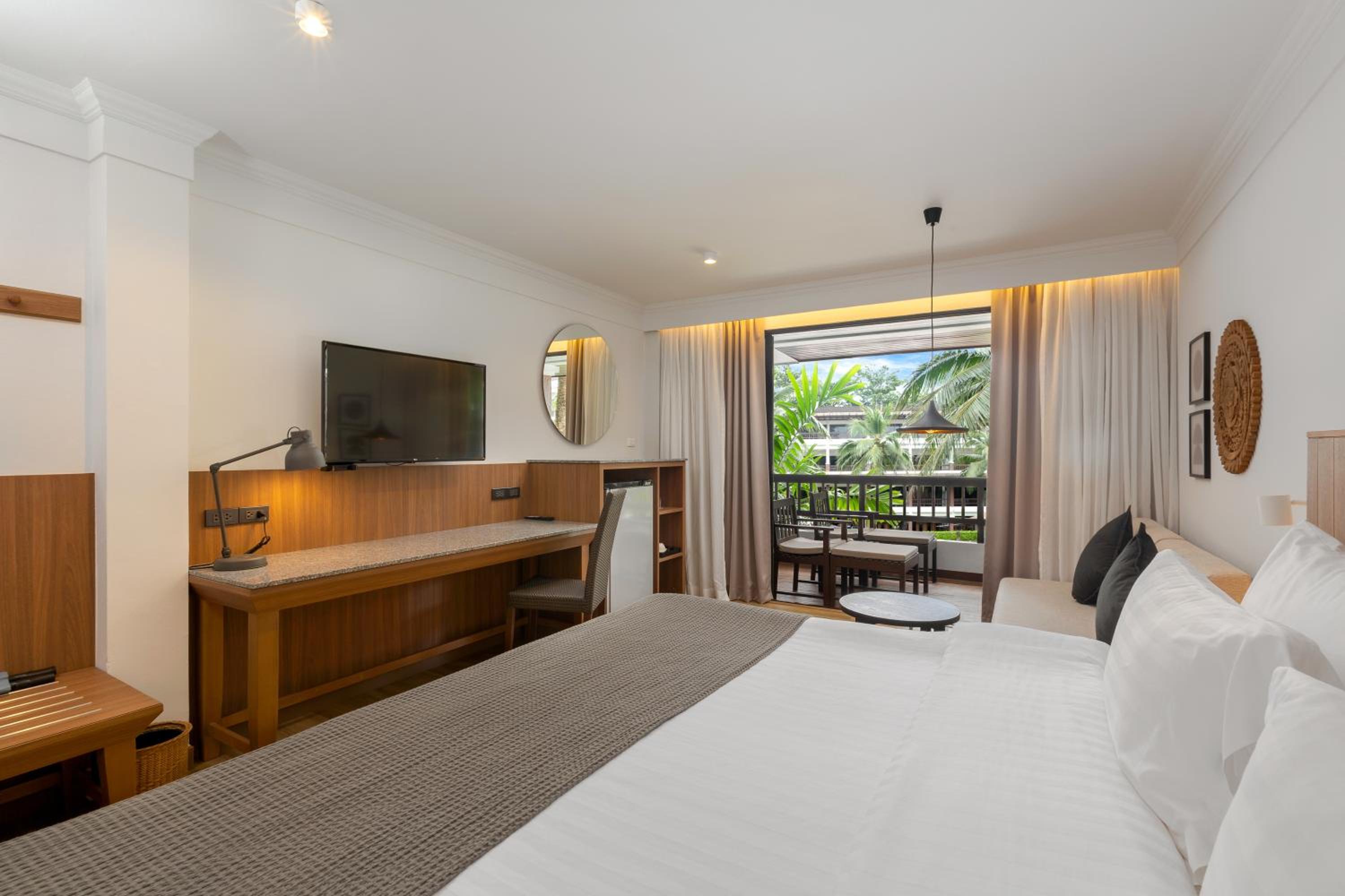 Deluxe Double or Twin Room photo 1