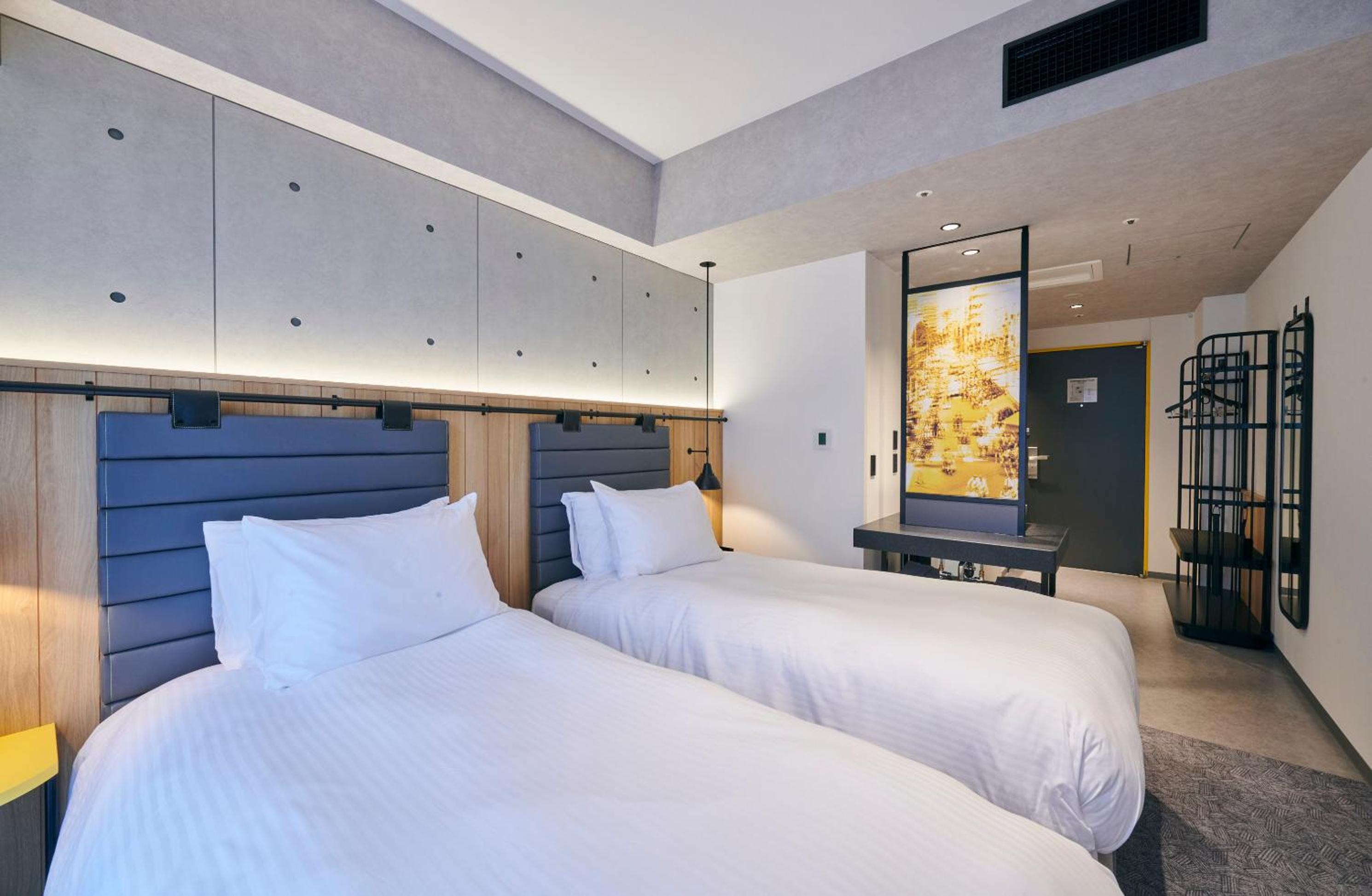 Standard Twin Room - Non-Smoking - Photo 6