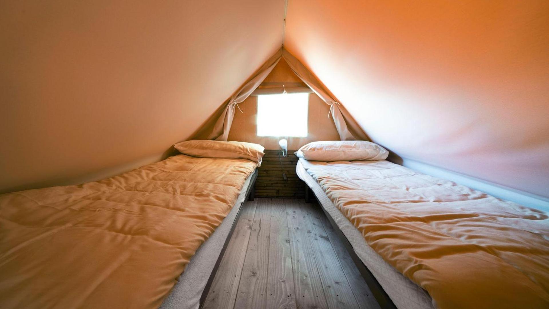 Tent - Split Level photo 1