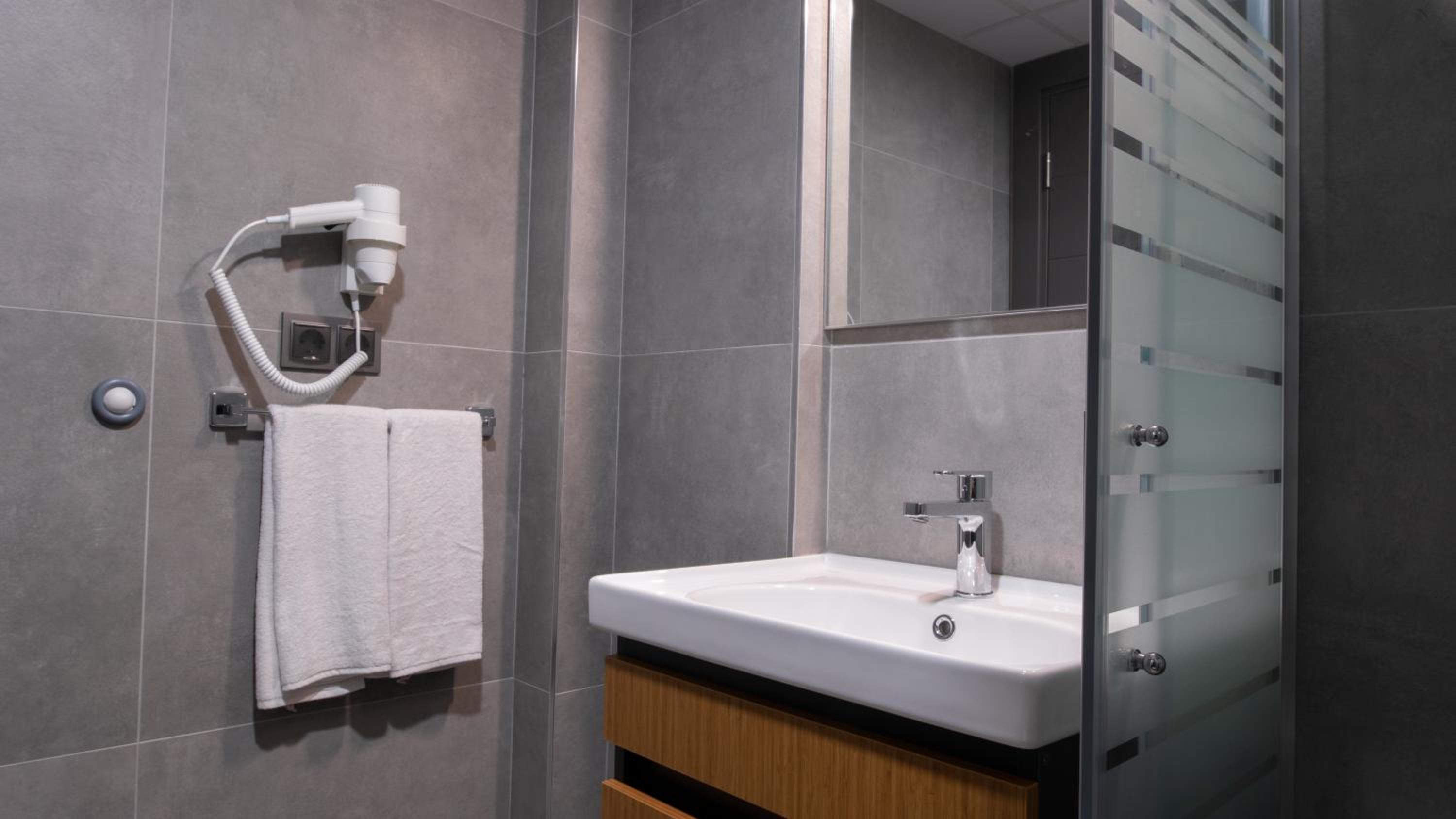 Deluxe Family Suite