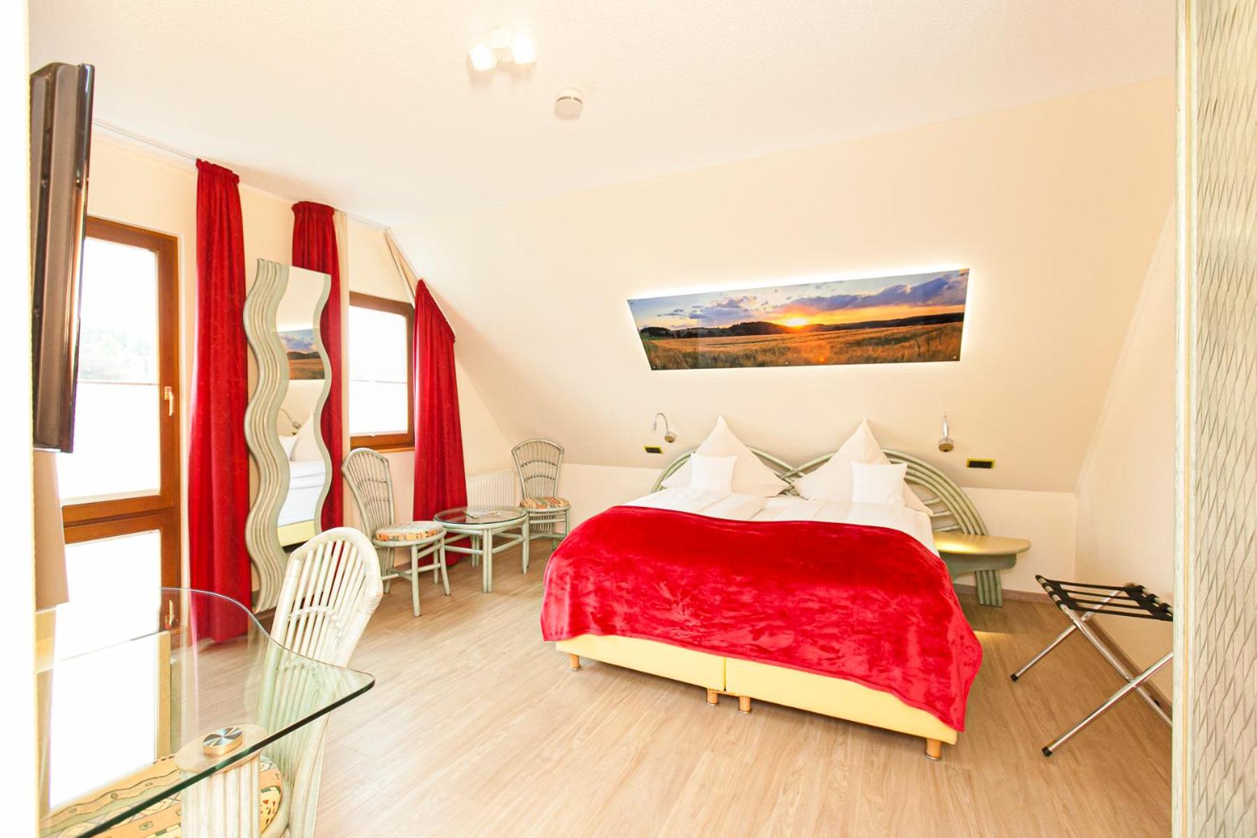 Deluxe Queen Room photo 1
