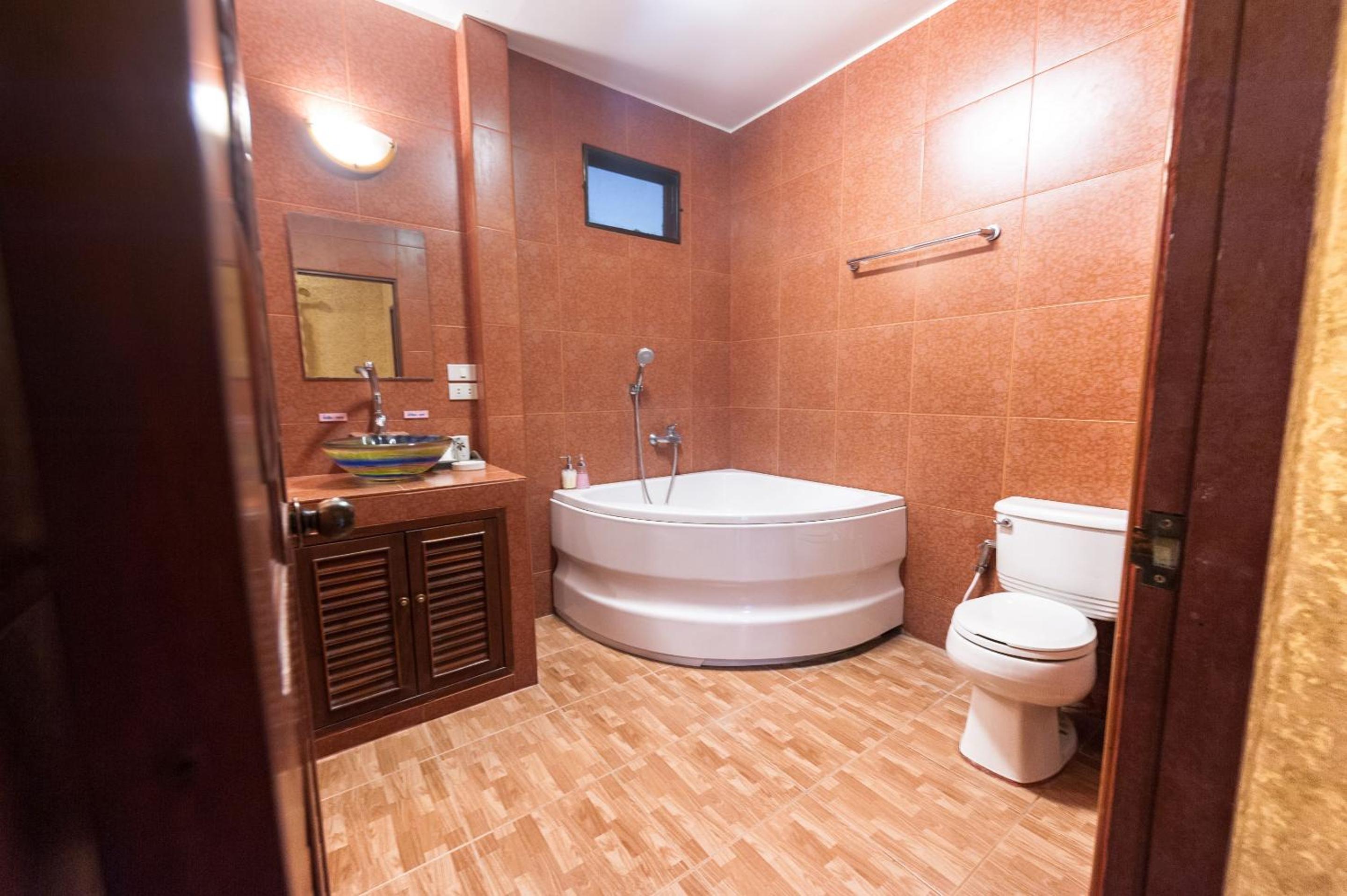 Junior Suite with Garden View - Photo 2