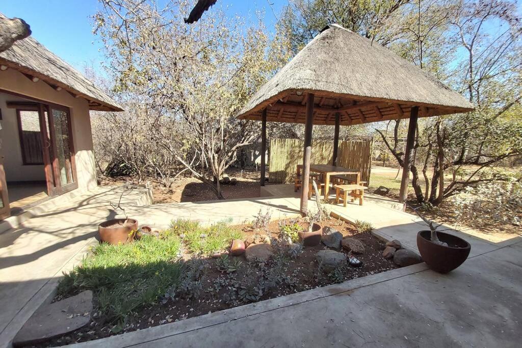 Two-Bedroom House - Photo 15