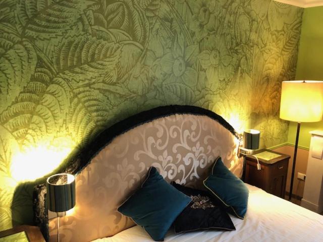 Double Room with Private Bathroom - Photo 9